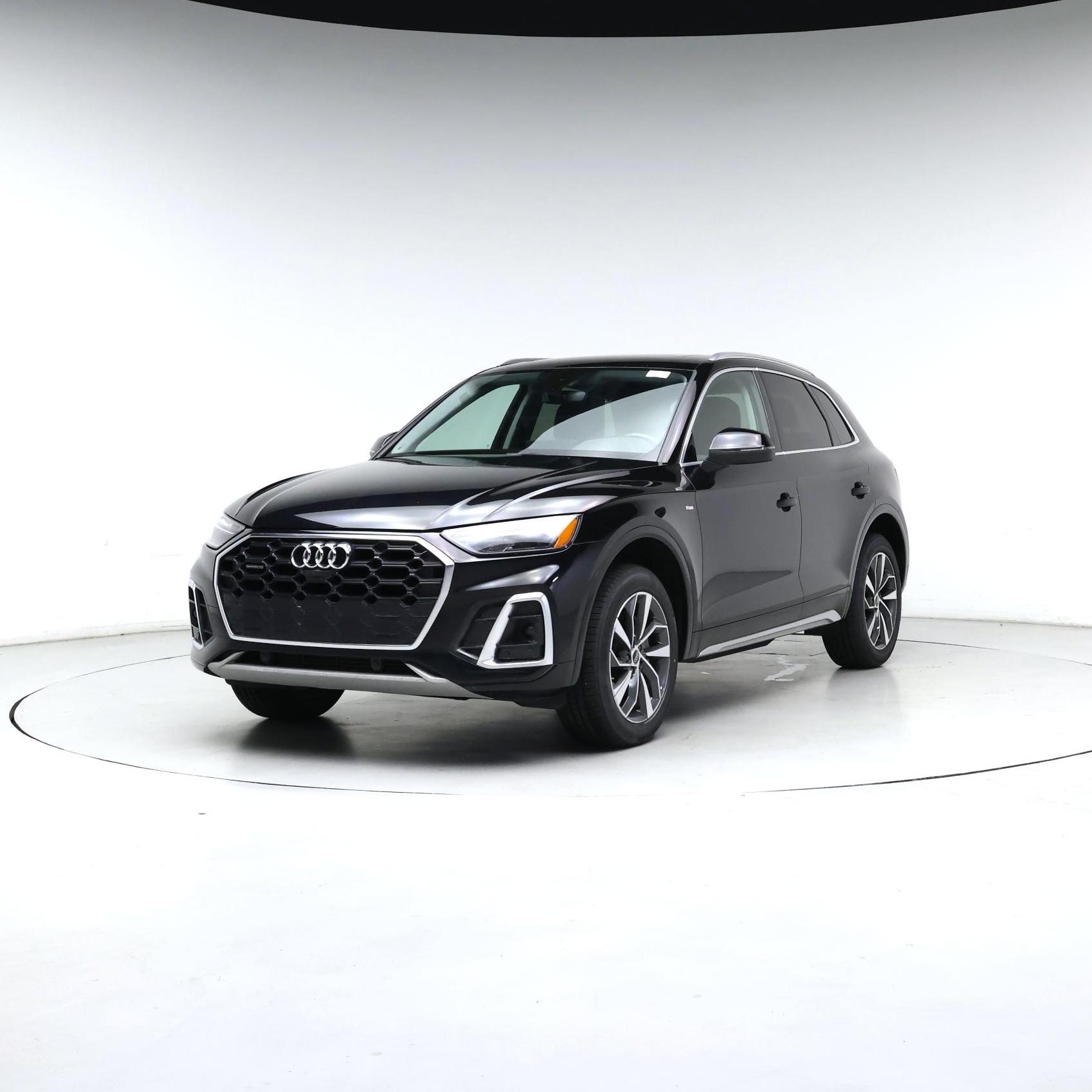 Thumbnail: 2023 Audi Q5 - 4