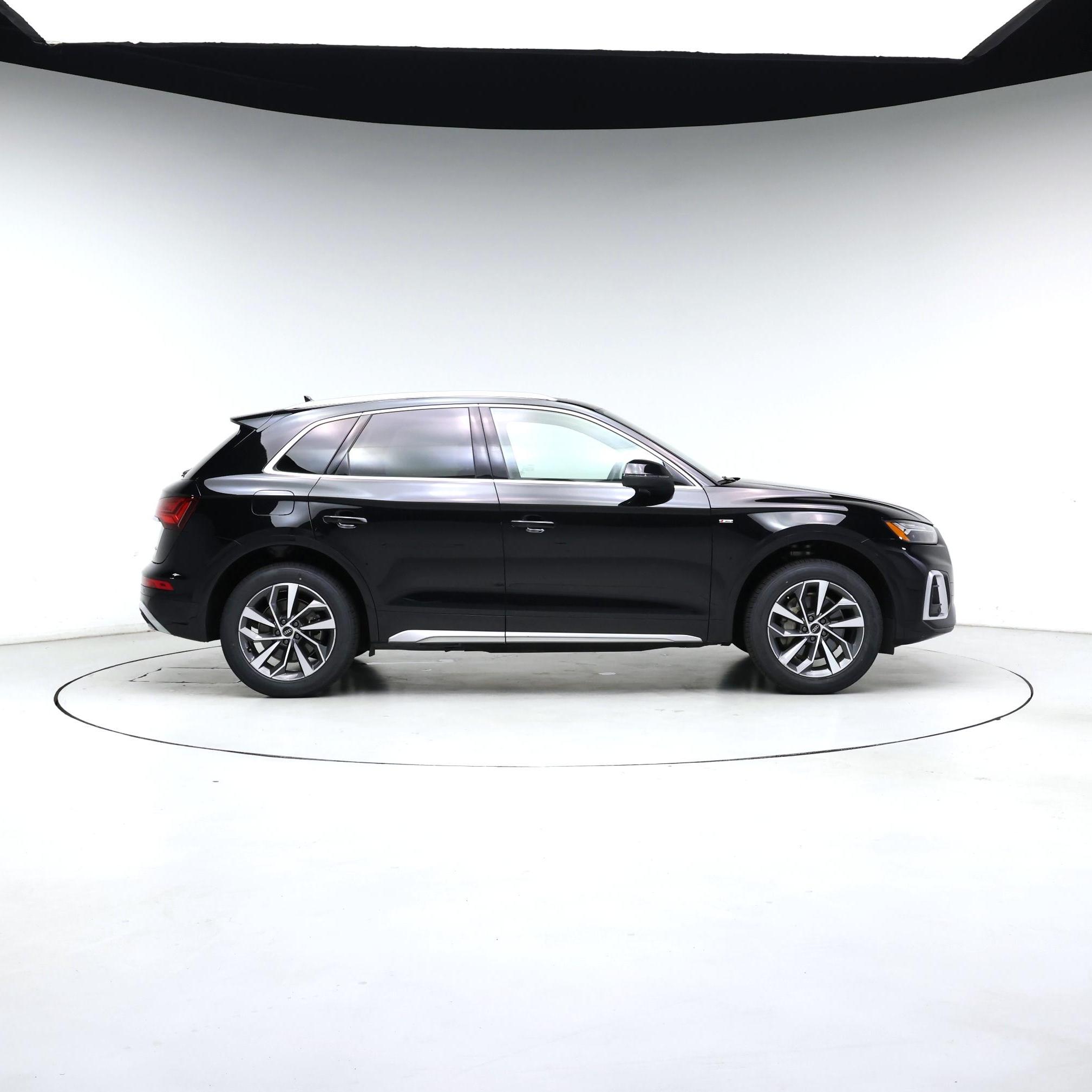 Thumbnail: 2023 Audi Q5 - 7