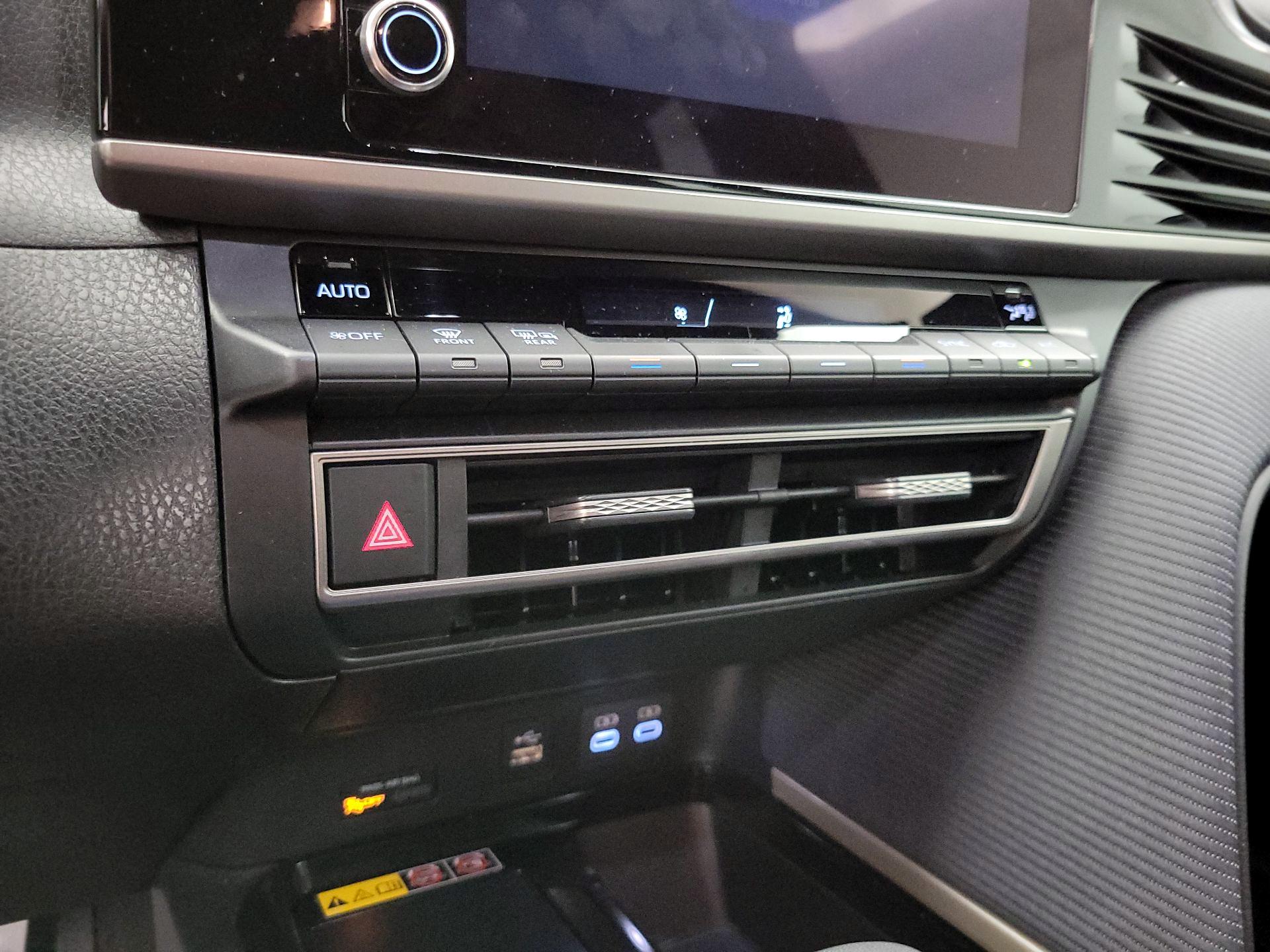 Thumbnail: 2025 Toyota Camry - 16