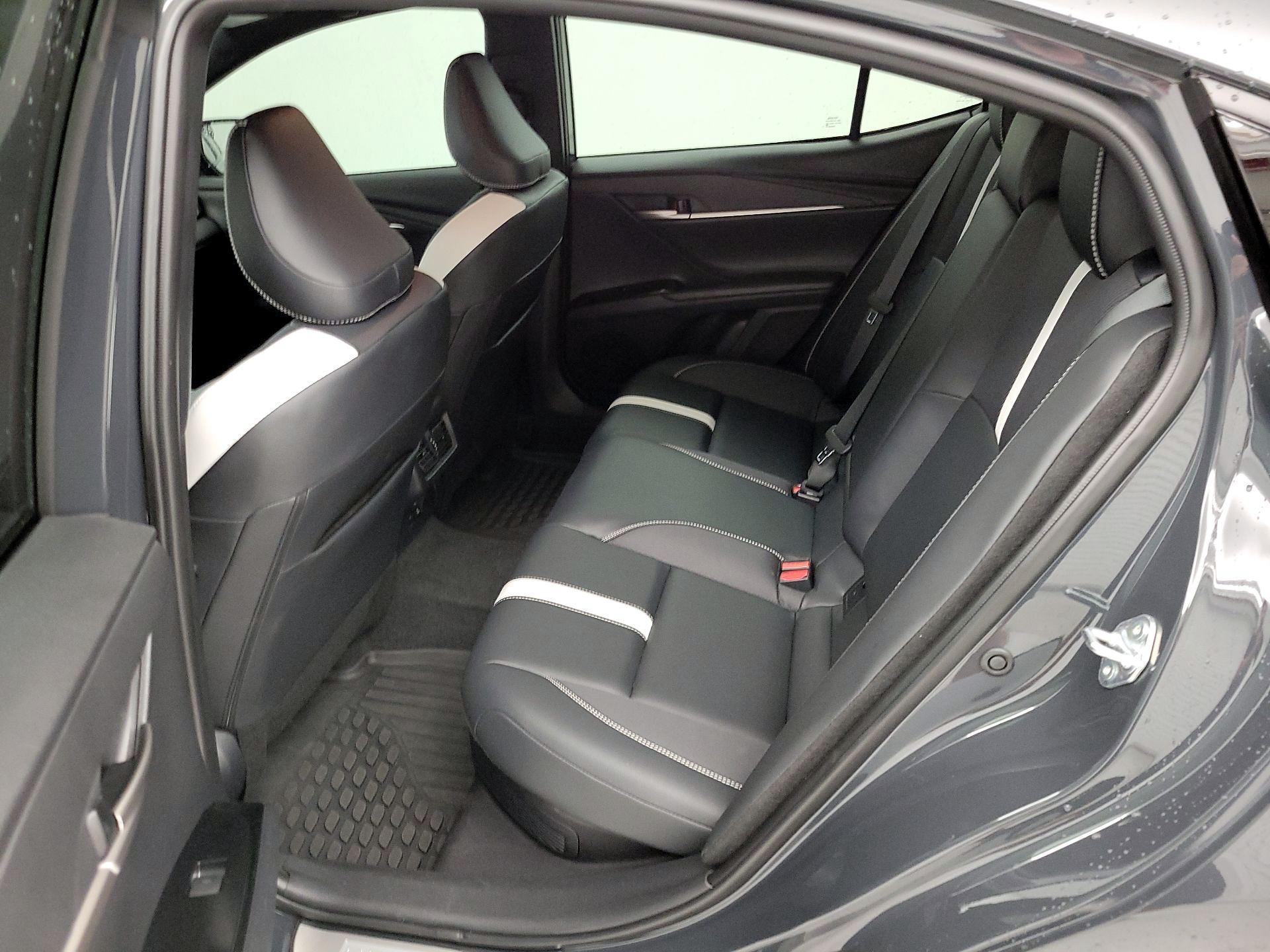 Thumbnail: 2025 Toyota Camry - 19