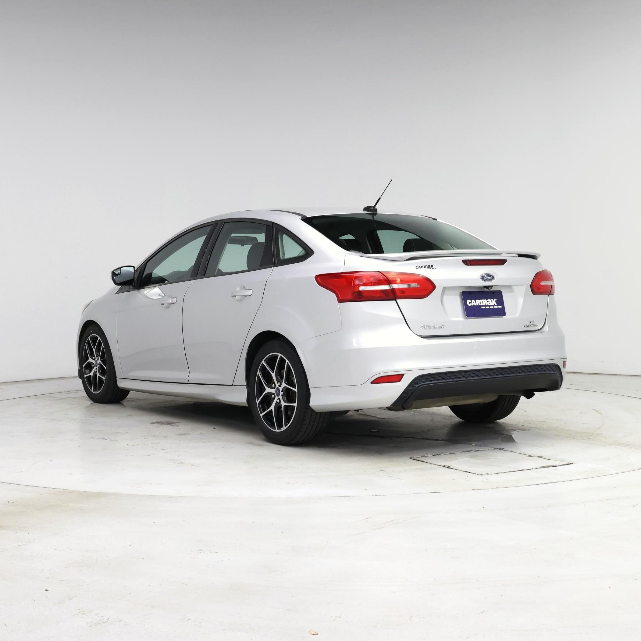 Thumbnail: 2015 Ford Focus - 2