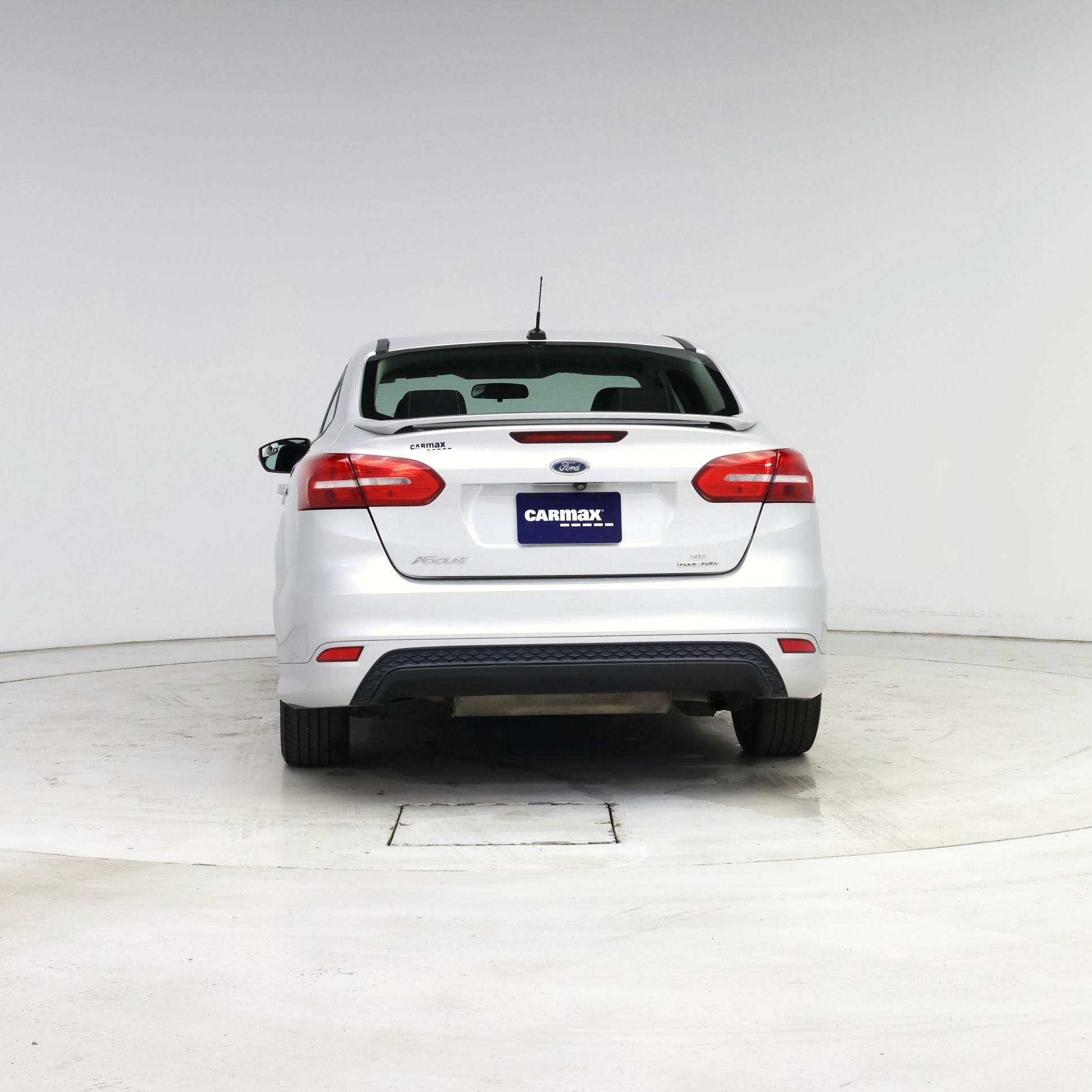 Thumbnail: 2015 Ford Focus - 6