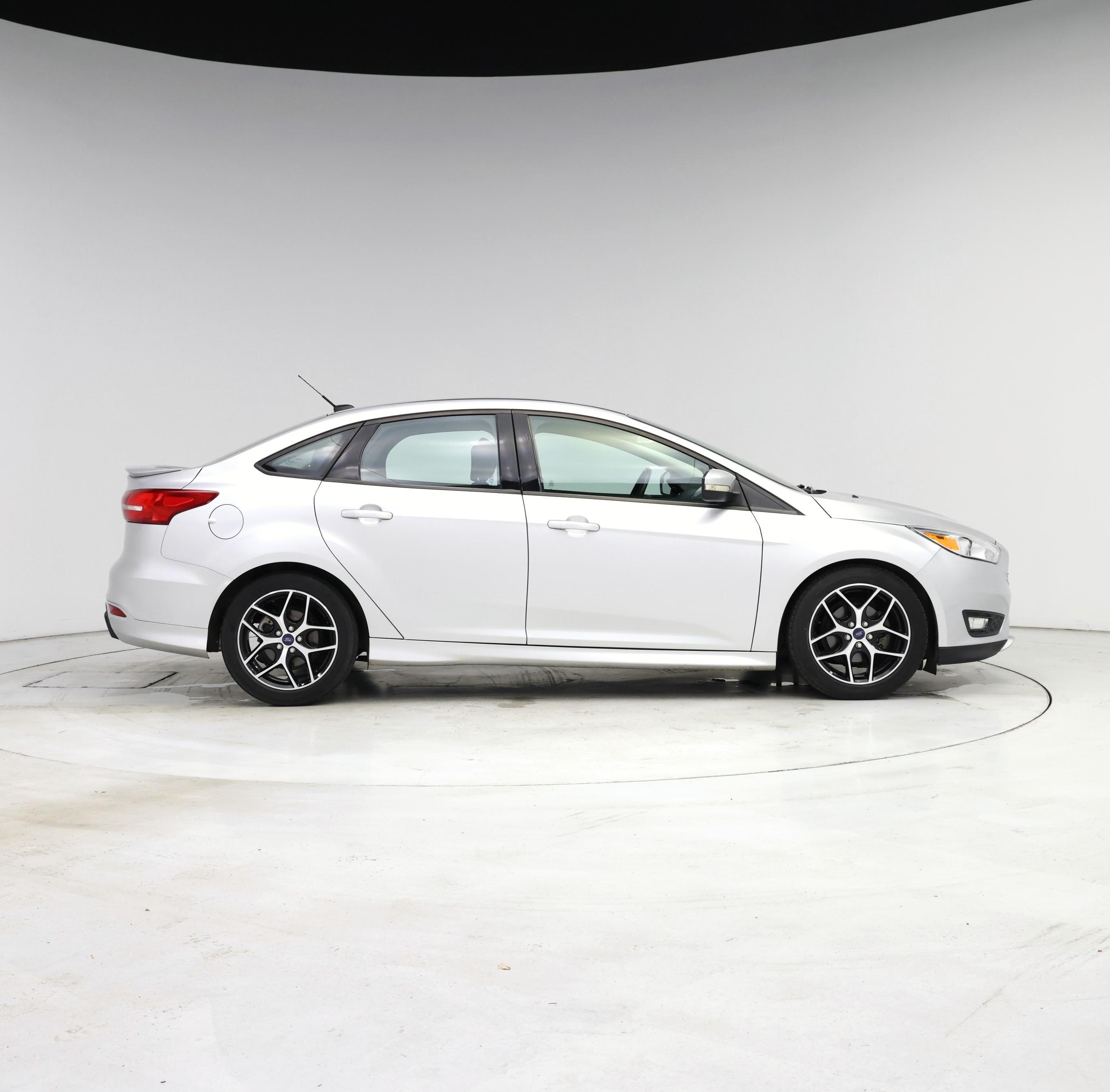 Thumbnail: 2015 Ford Focus - 7