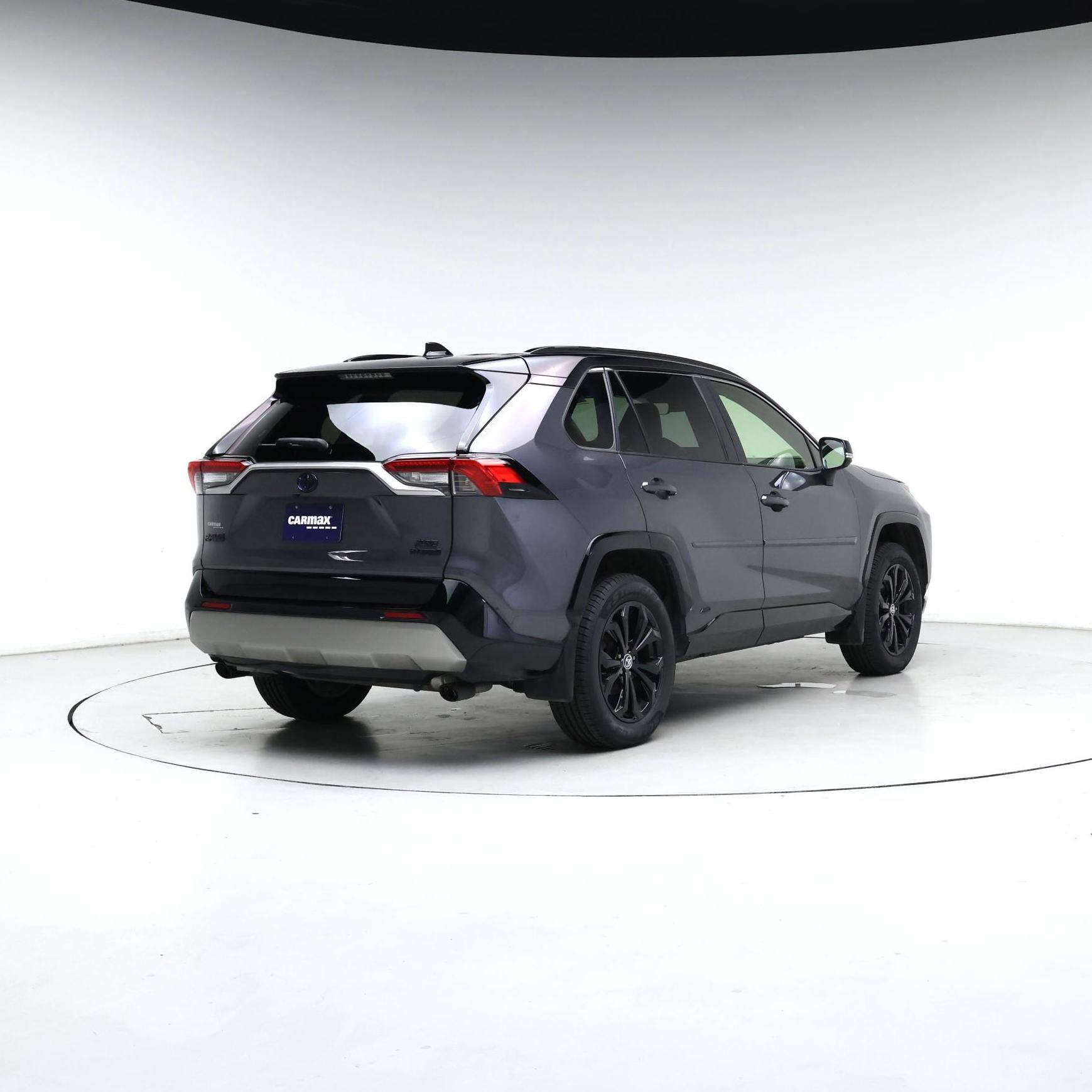 Thumbnail: 2022 Toyota RAV4 - 8