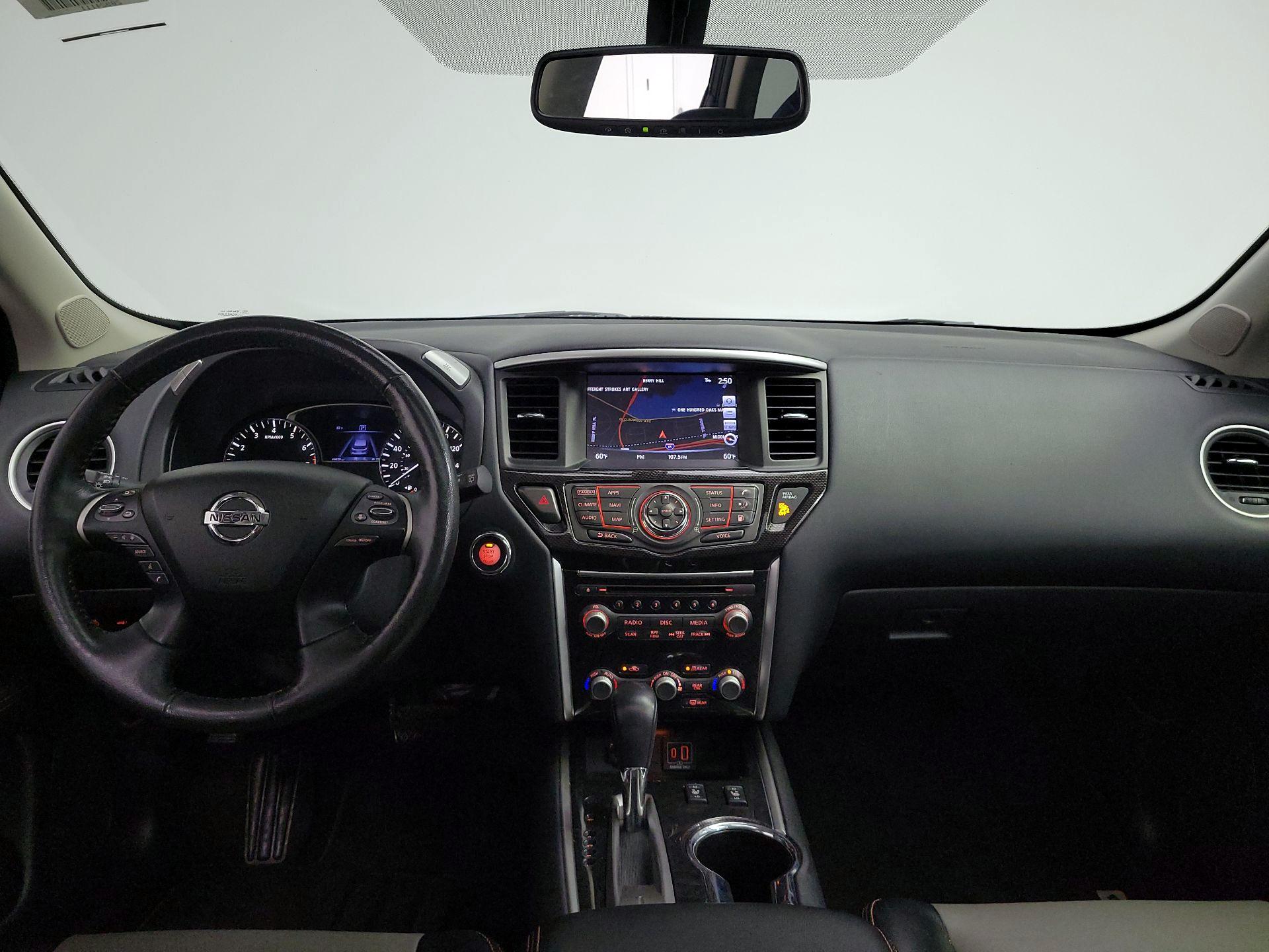 Thumbnail: 2020 Nissan Pathfinder - 9