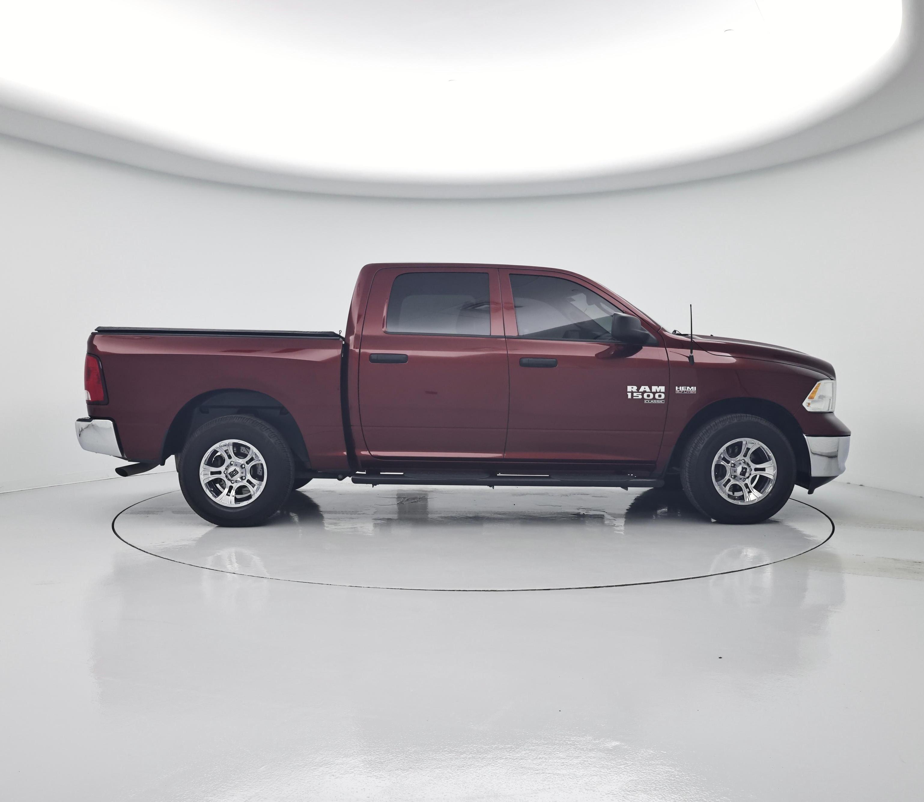 Thumbnail: 2020 RAM 1500 Classic - 7