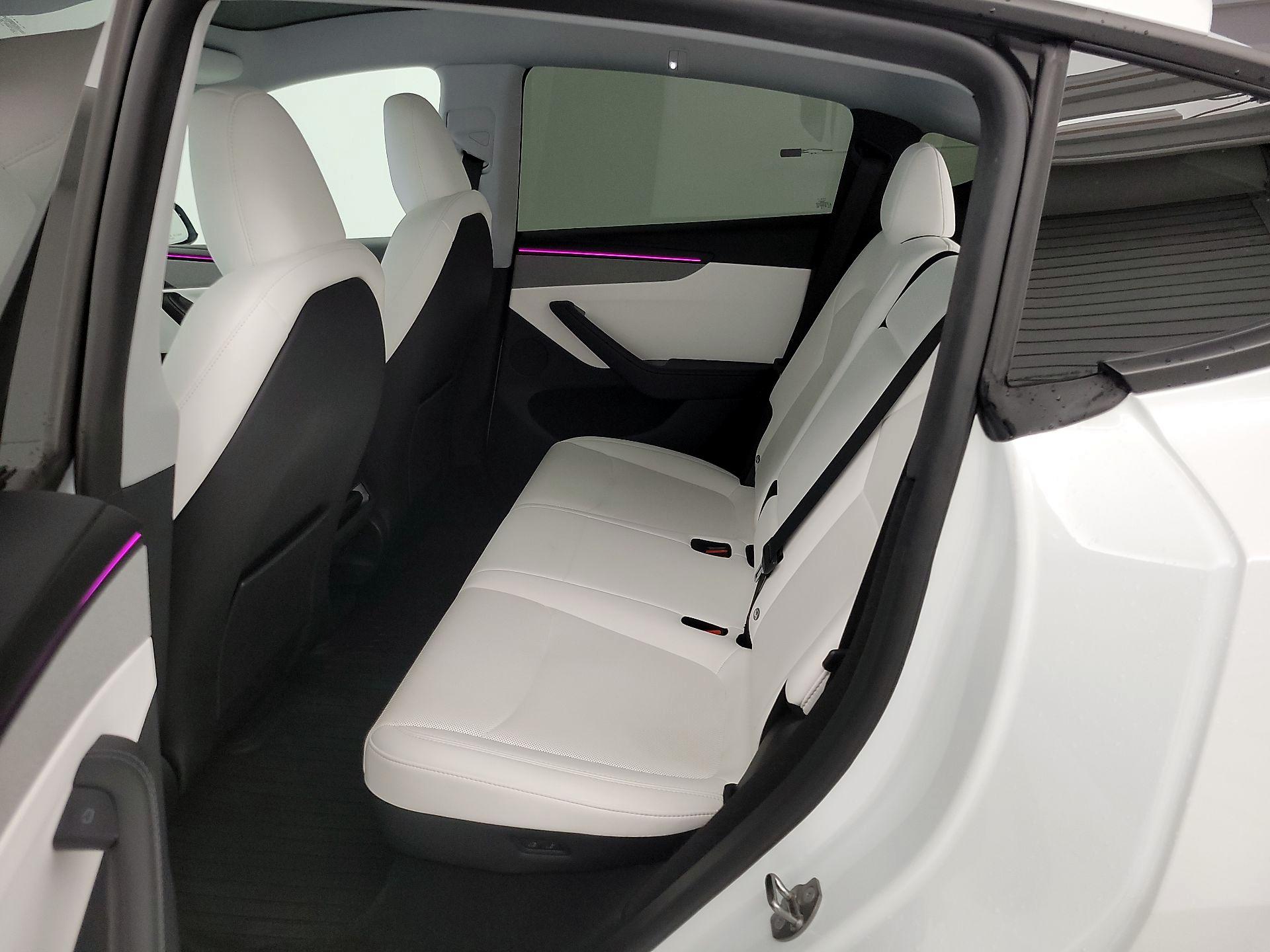 Thumbnail: 2026 Tesla Model Y - 19