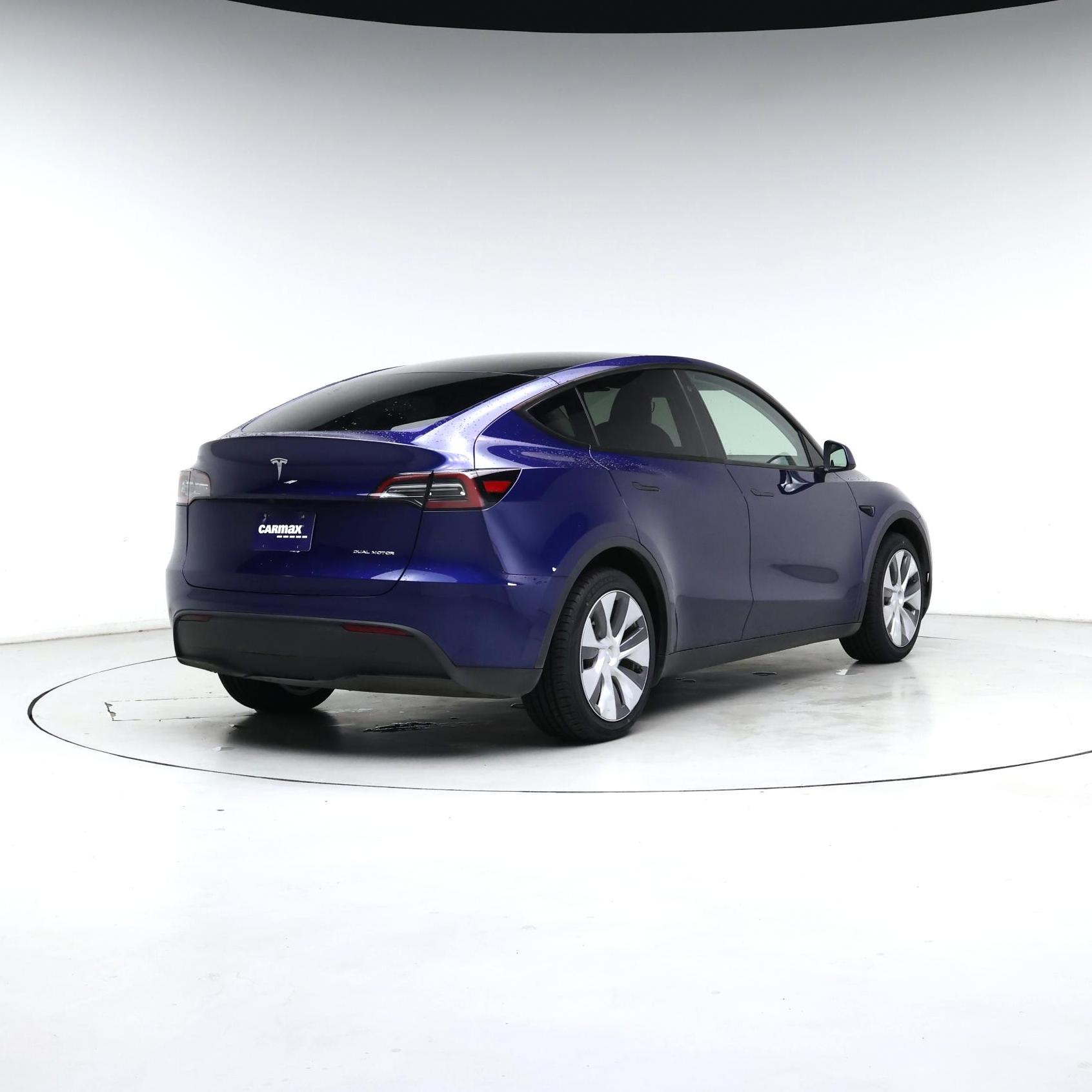 Thumbnail: 2023 Tesla Model Y - 8