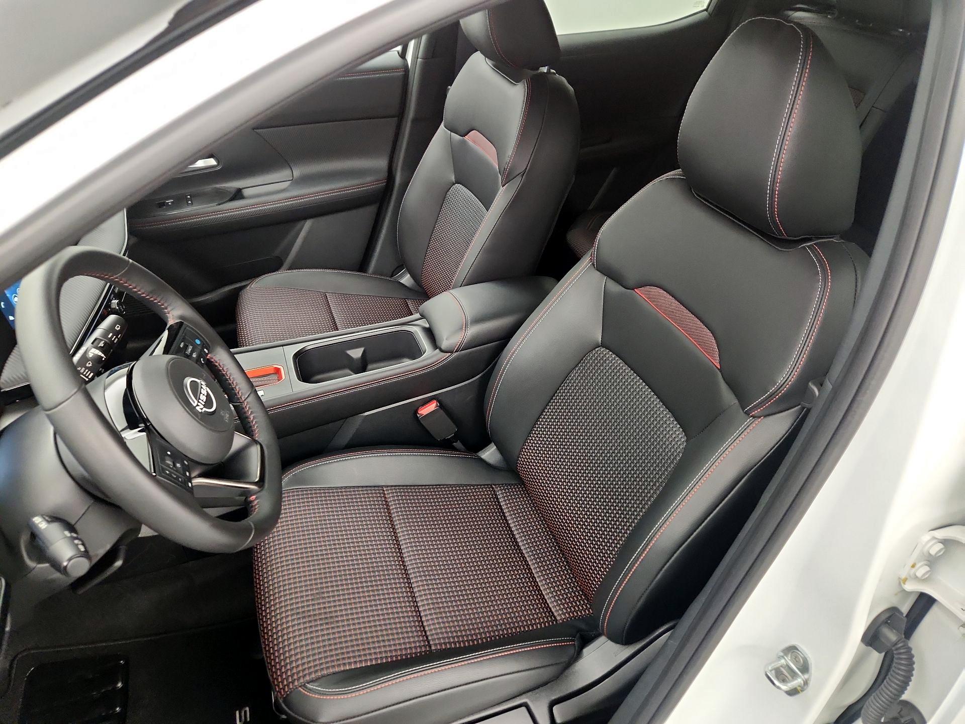 Thumbnail: 2025 Nissan Kicks - 11