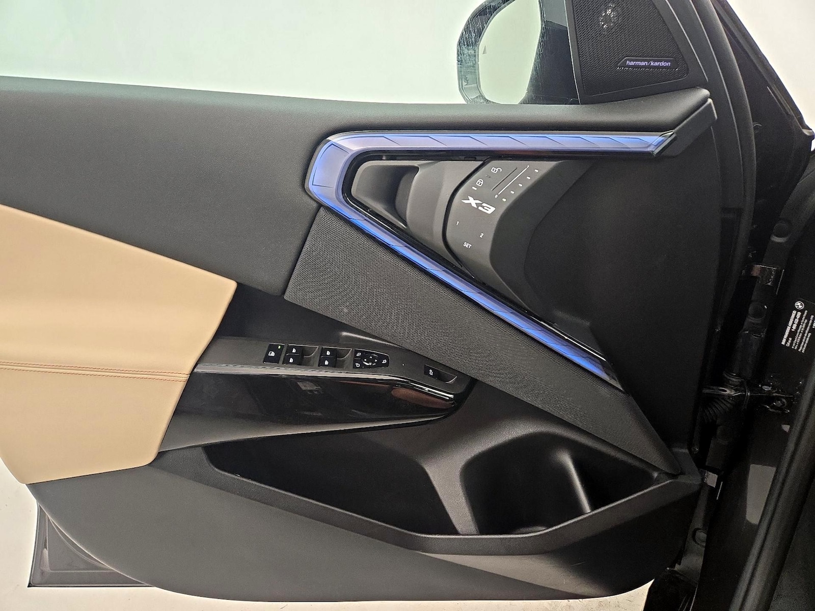2025 BMW X3 M50 - Photo 13