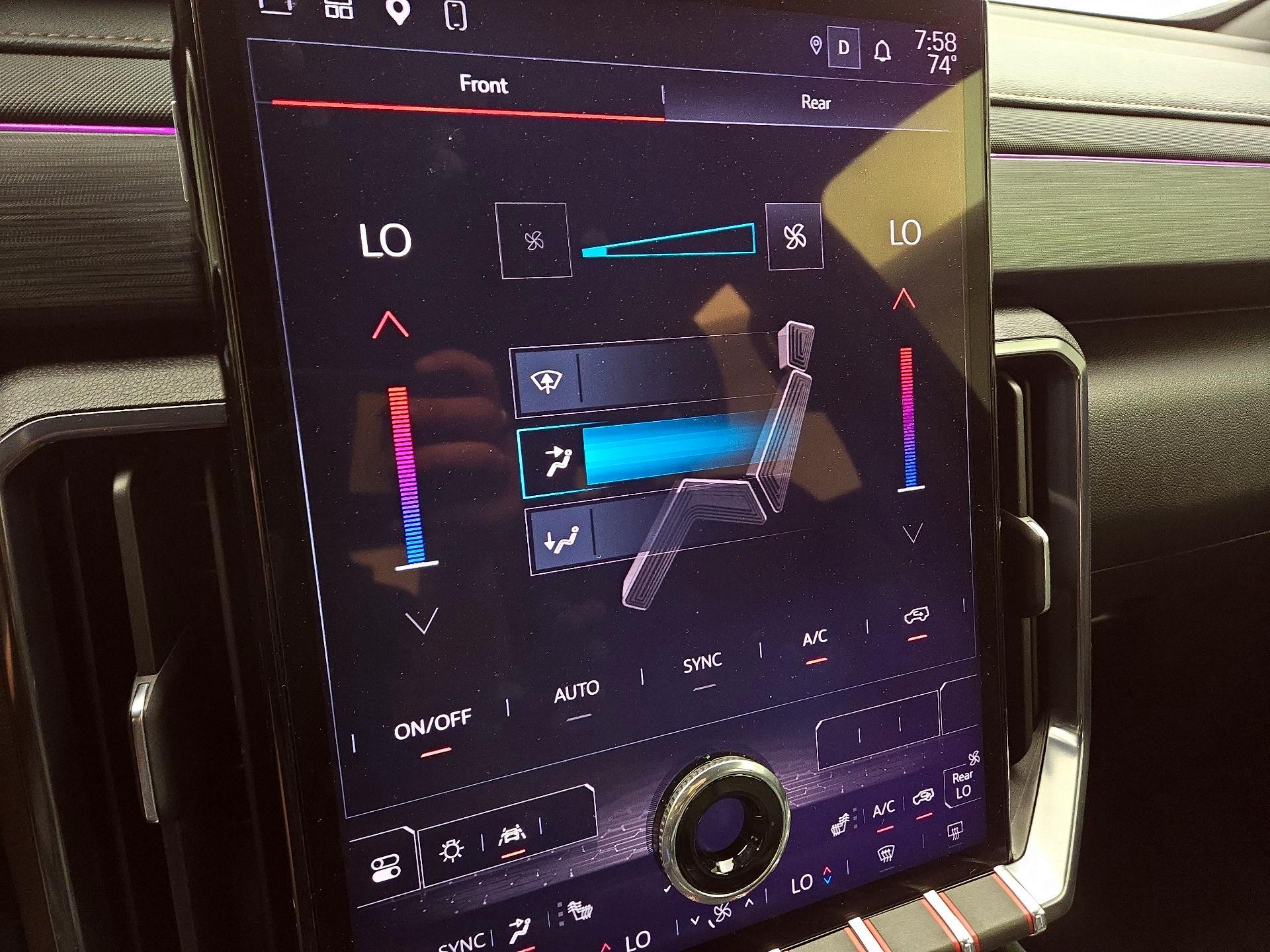 Thumbnail: 2024 GMC Acadia - 16