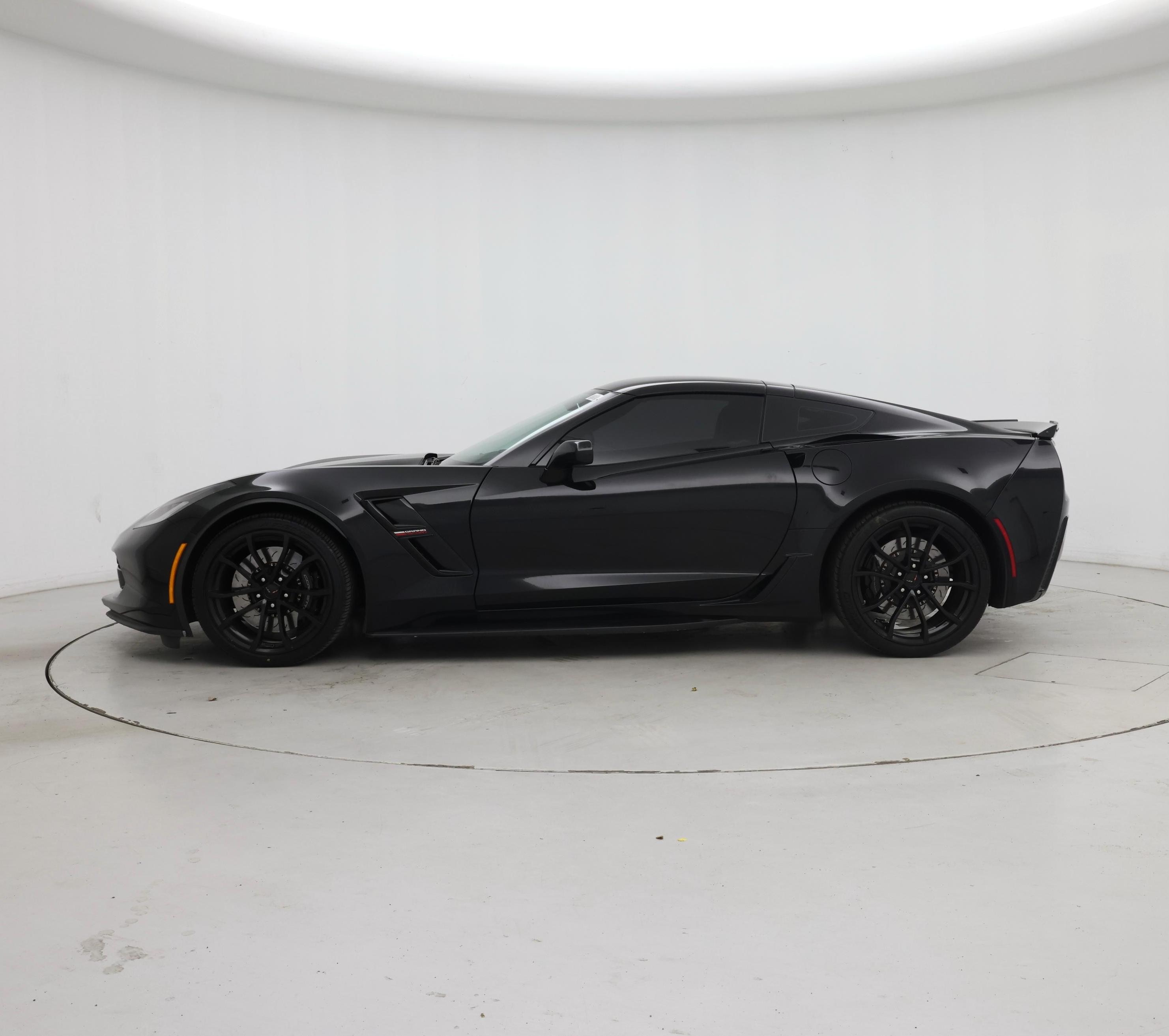Thumbnail: 2017 Chevrolet Corvette - 3