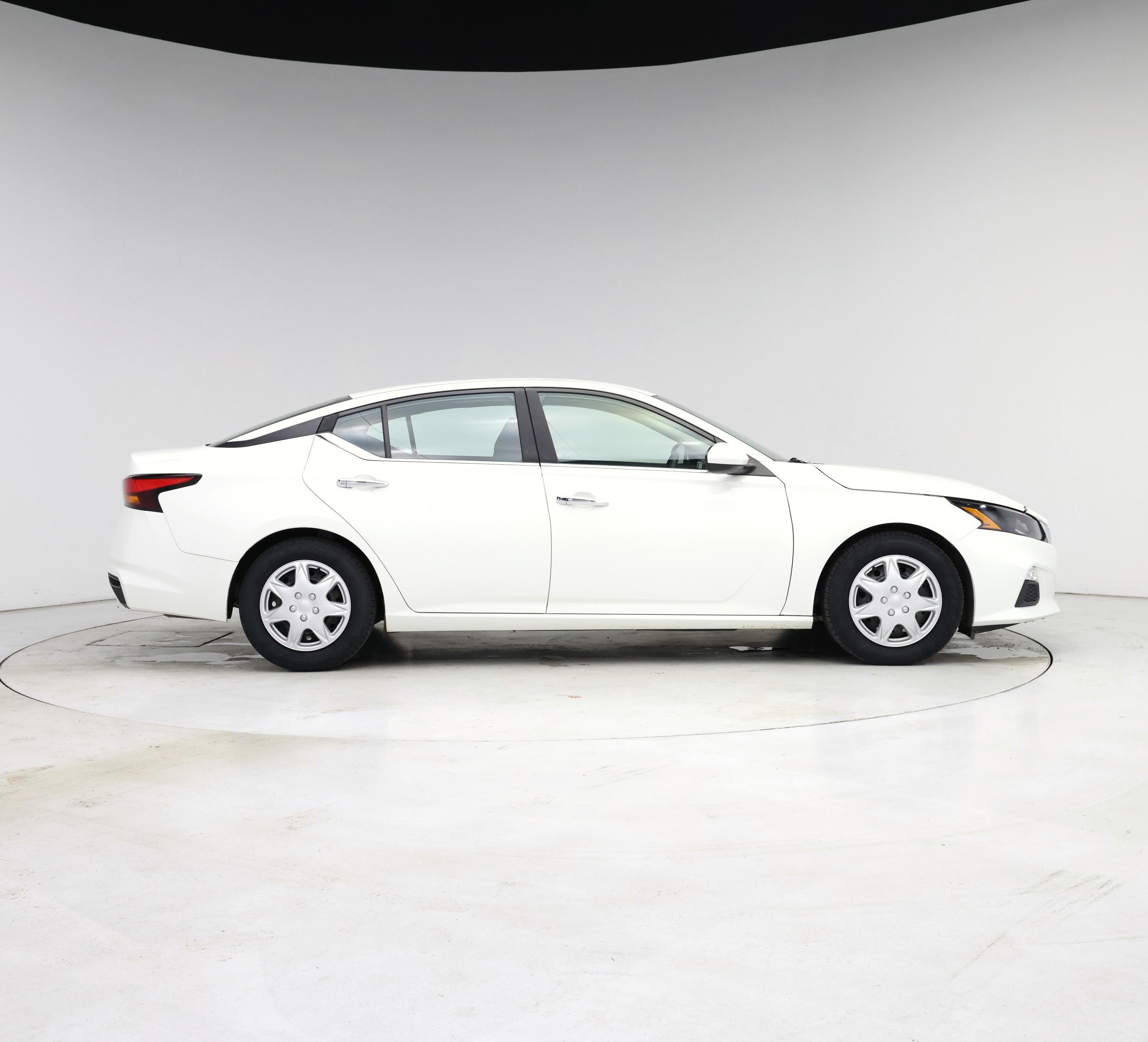 Thumbnail: 2022 Nissan Altima - 7