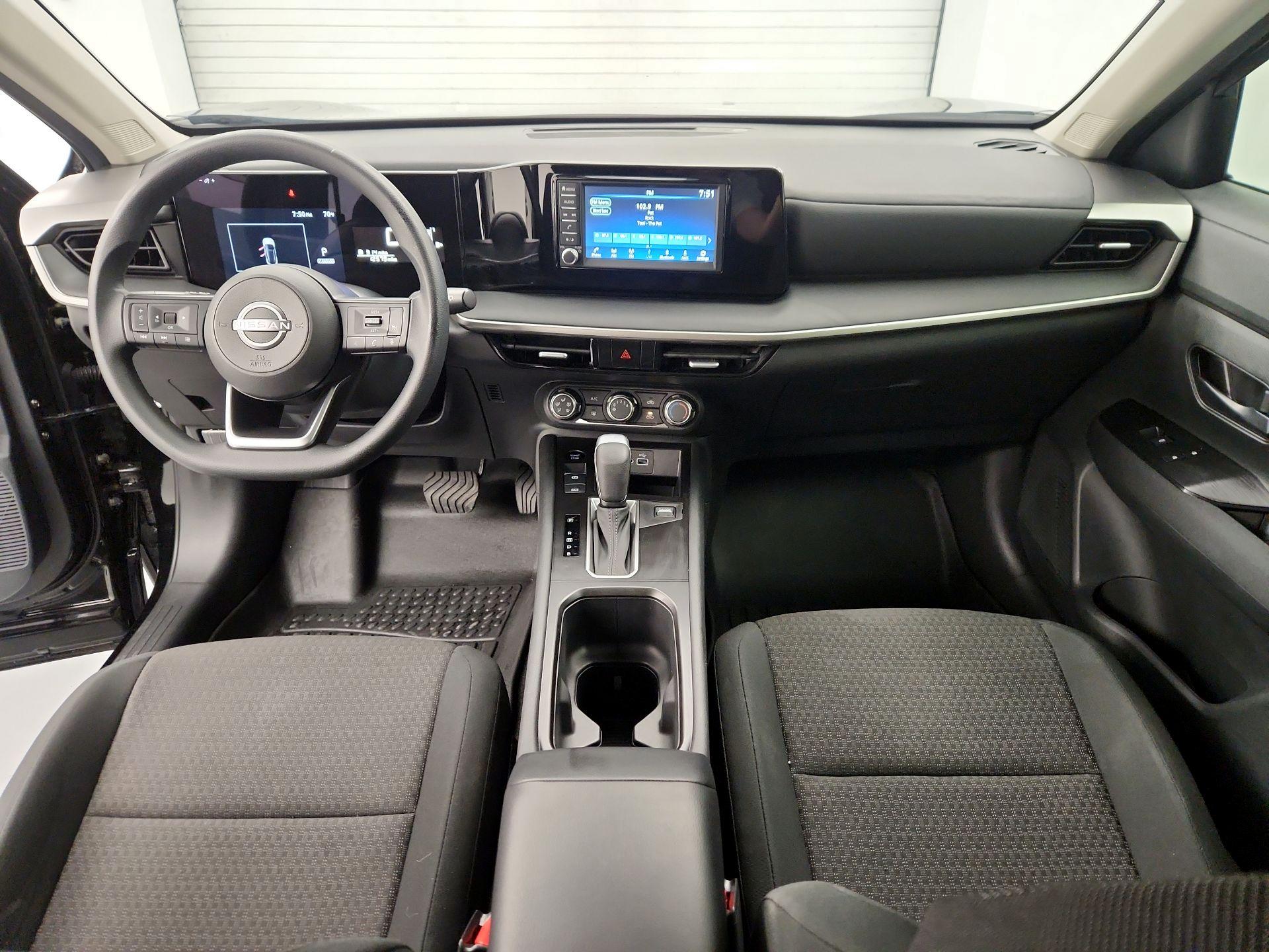 Thumbnail: 2025 Nissan Kicks - 9
