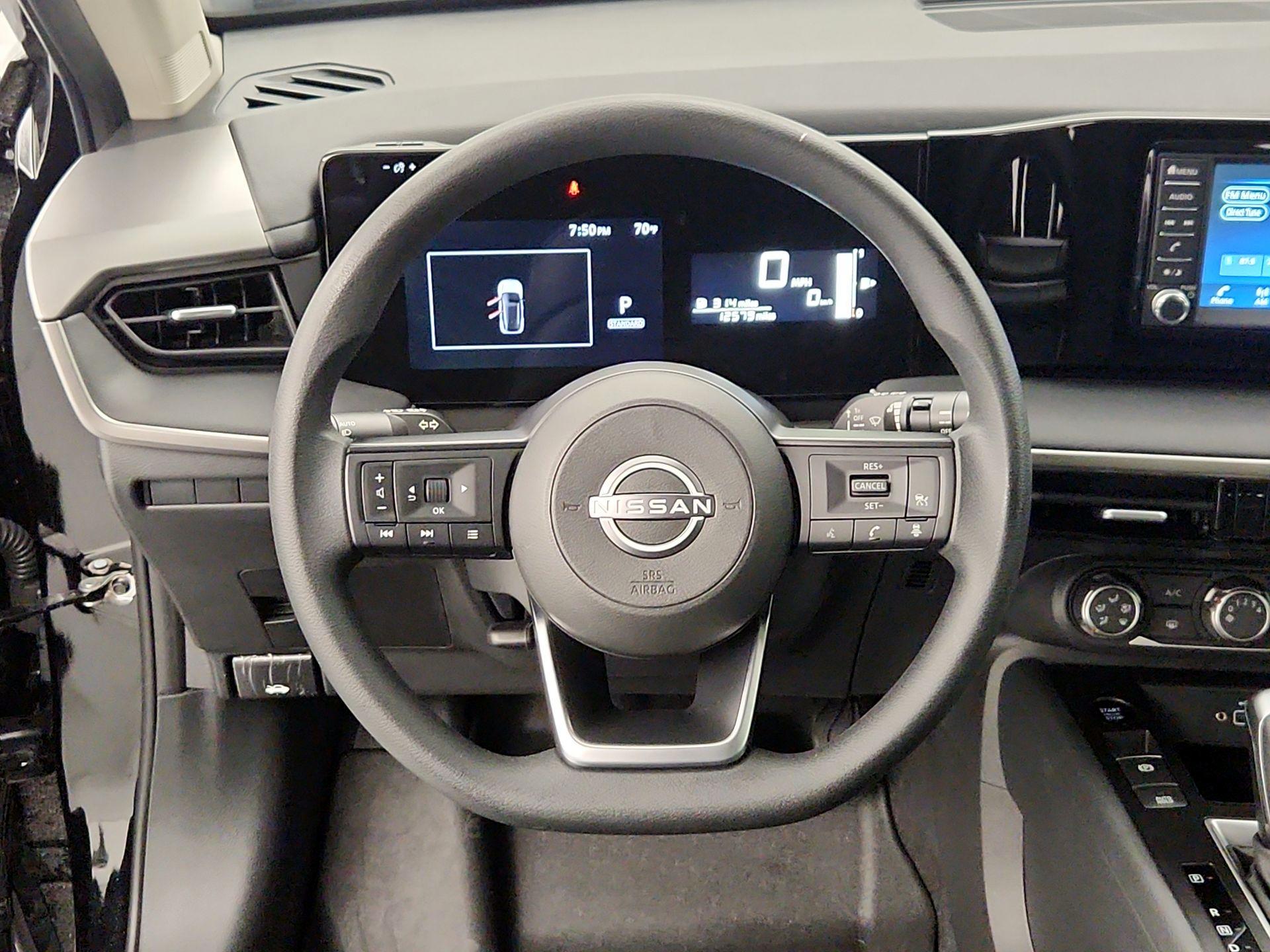 Thumbnail: 2025 Nissan Kicks - 10