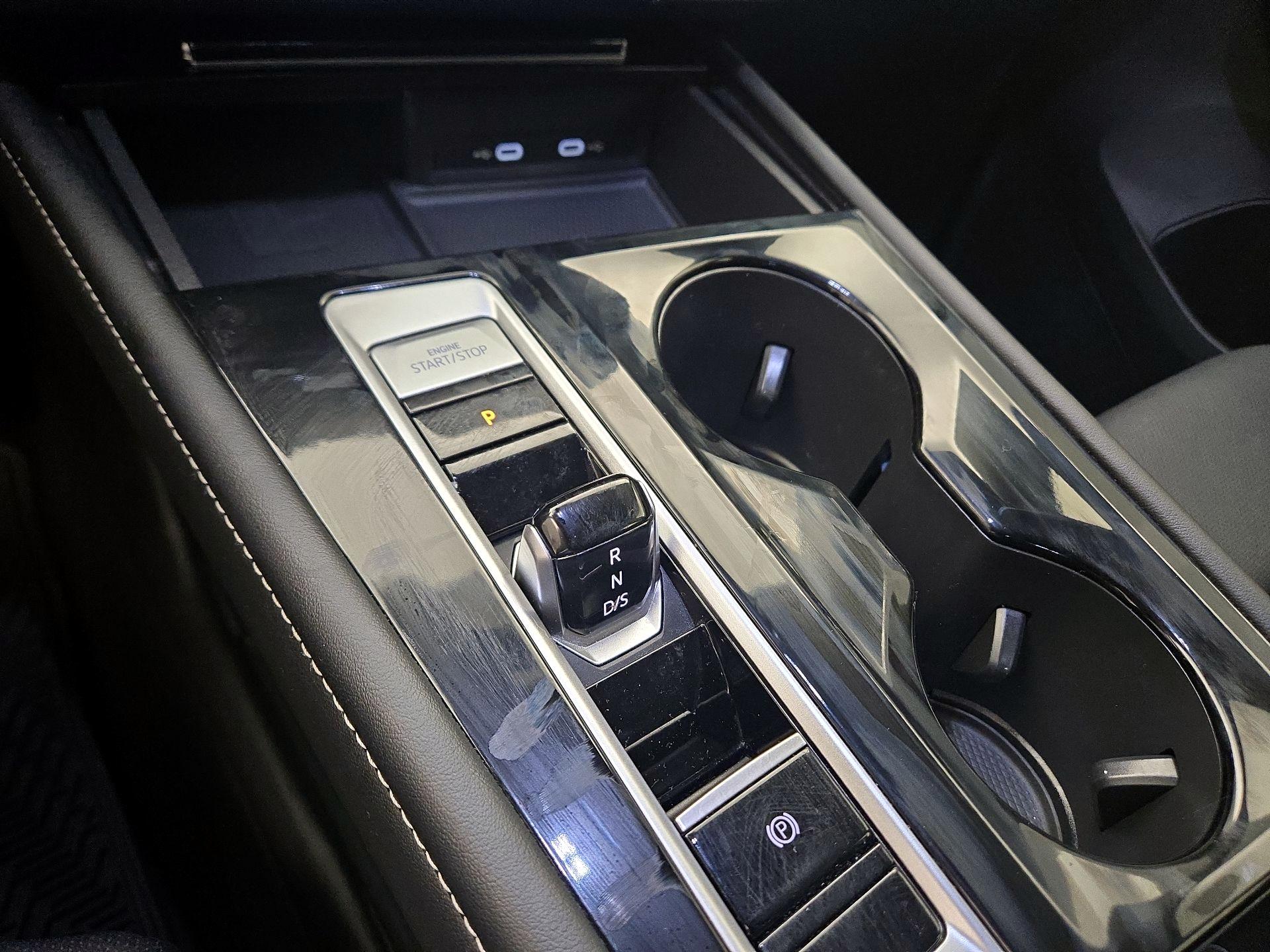 Thumbnail: 2024 Volkswagen Atlas - 17