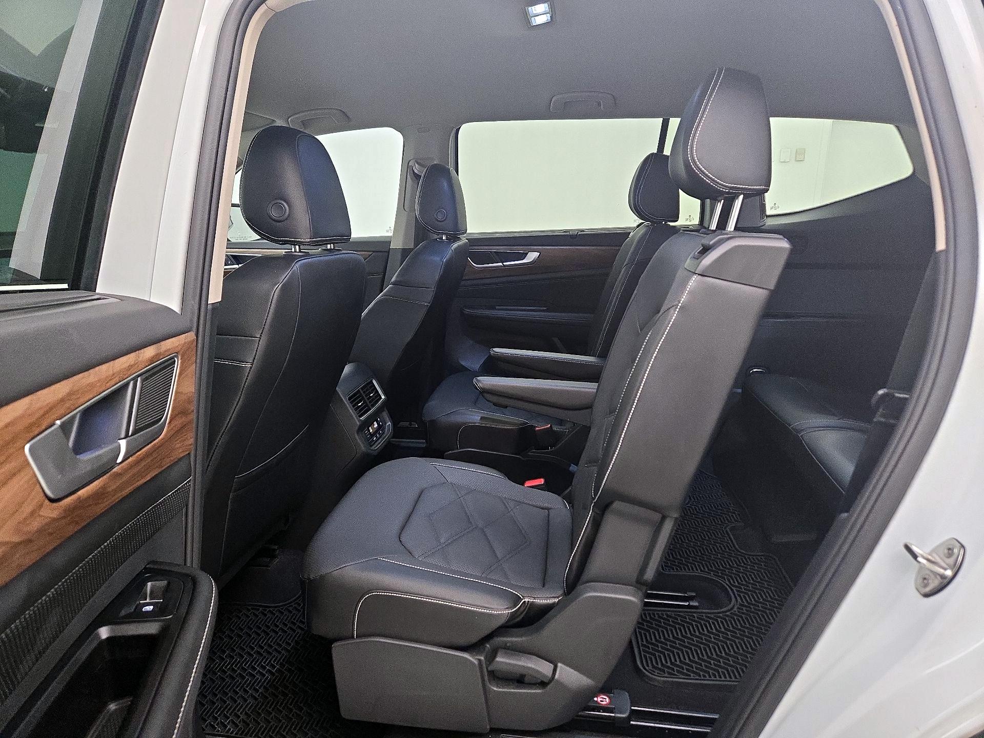 Thumbnail: 2024 Volkswagen Atlas - 19