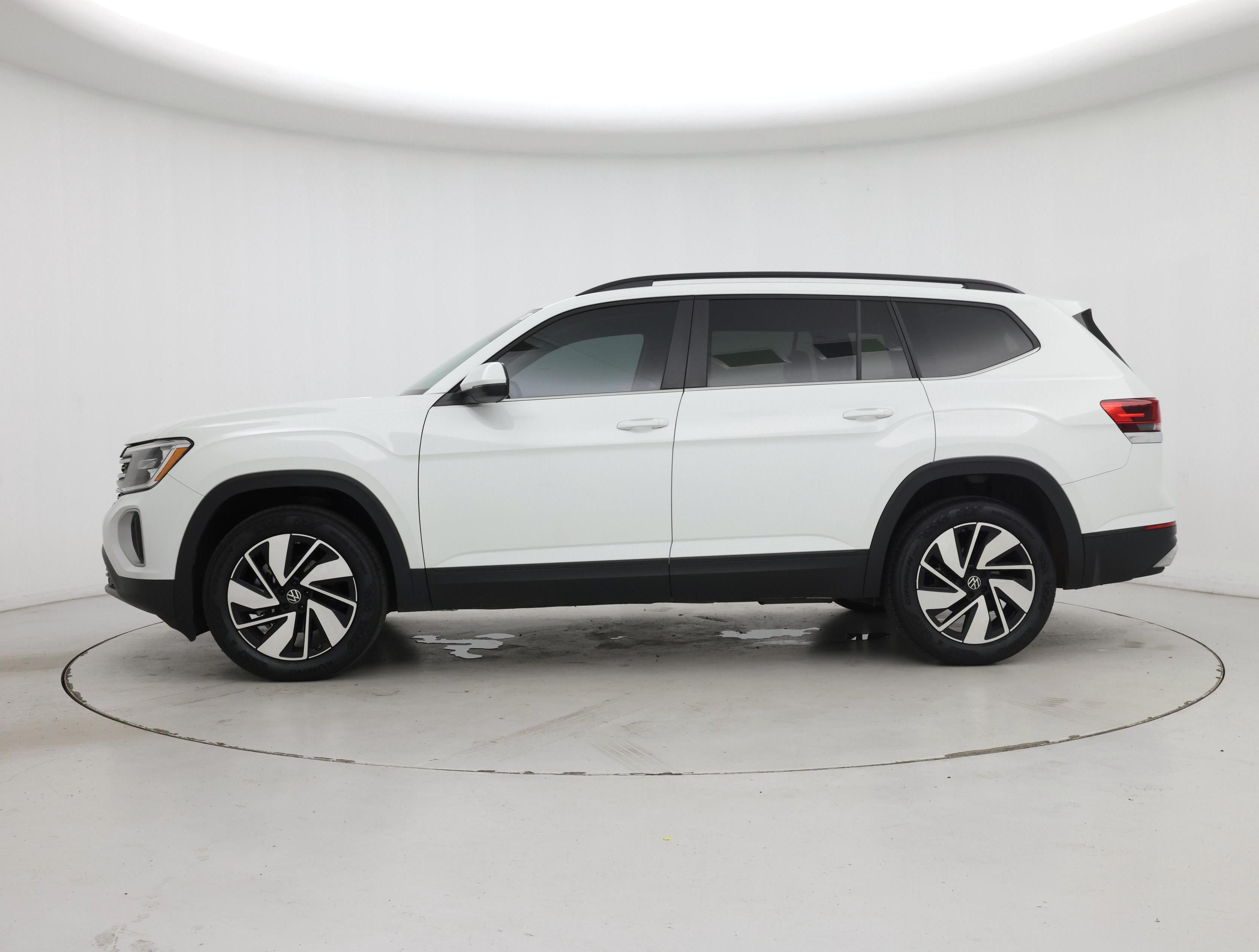 Thumbnail: 2024 Volkswagen Atlas - 3