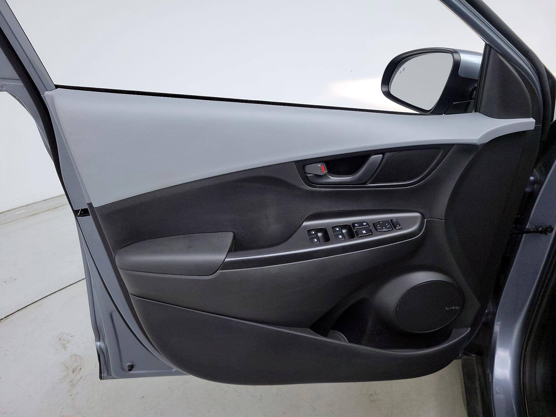Thumbnail: 2021 Hyundai Kona - 12