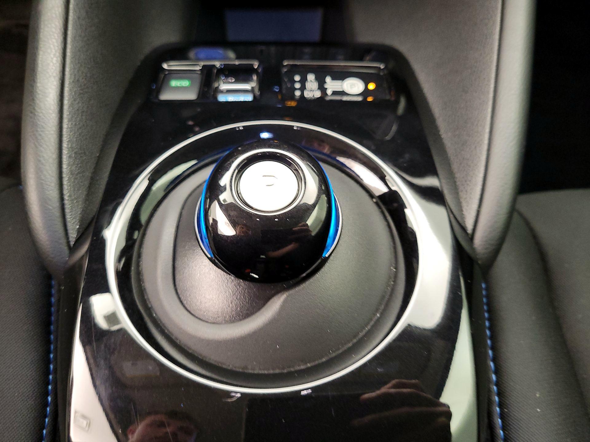 Thumbnail: 2024 Nissan Leaf - 17