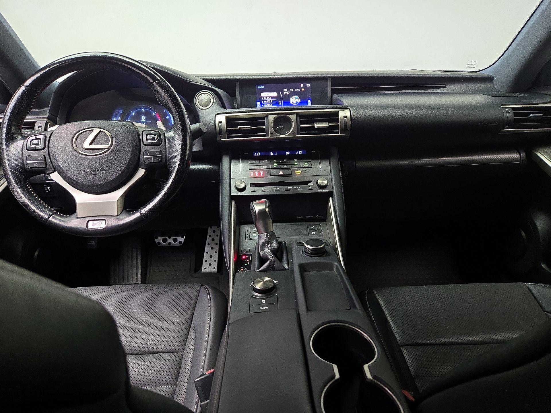 Thumbnail: 2017 Lexus IS - 9