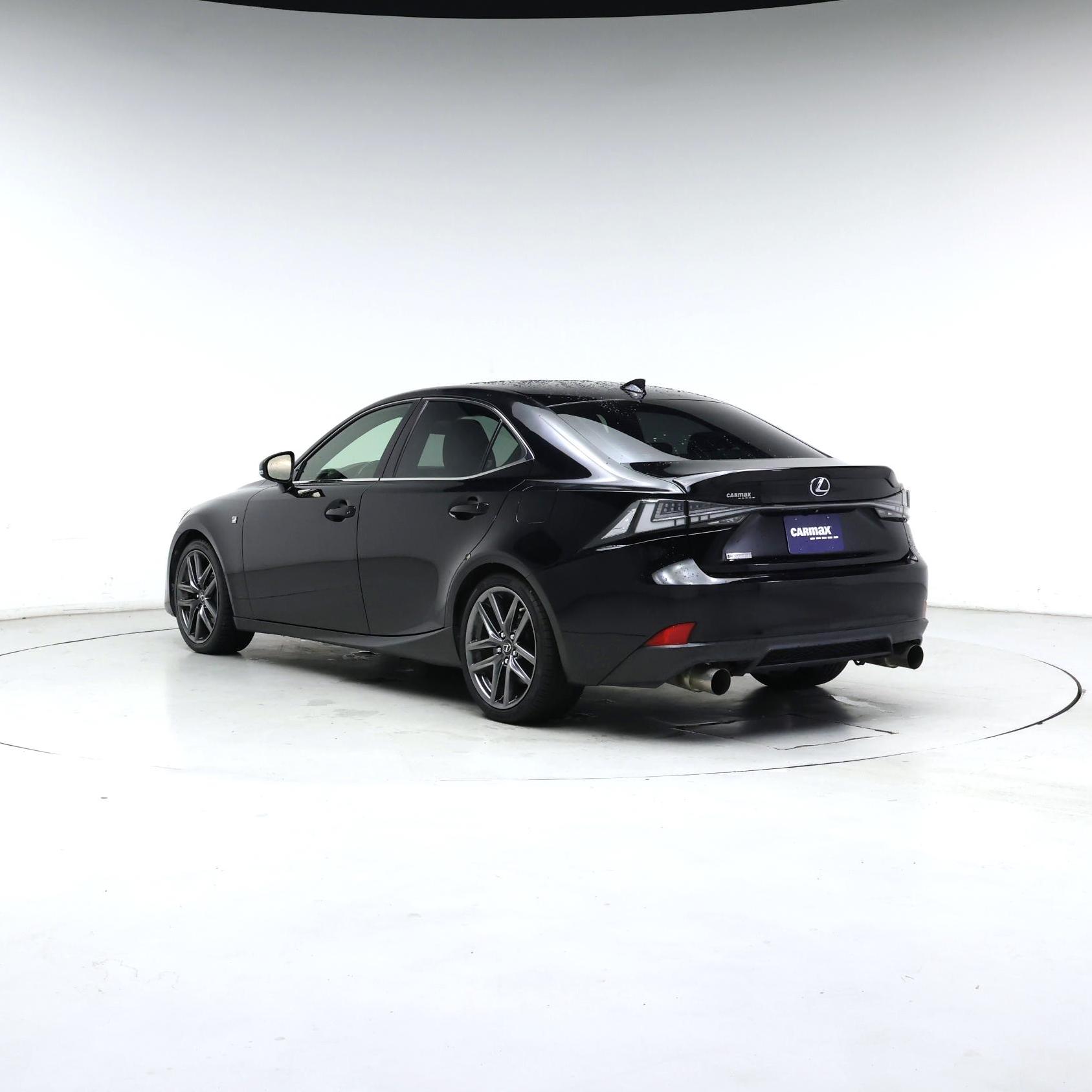 Thumbnail: 2017 Lexus IS - 2