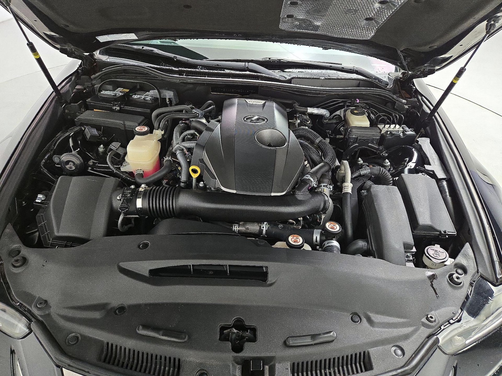 2017 Lexus IS 200t - Photo 23