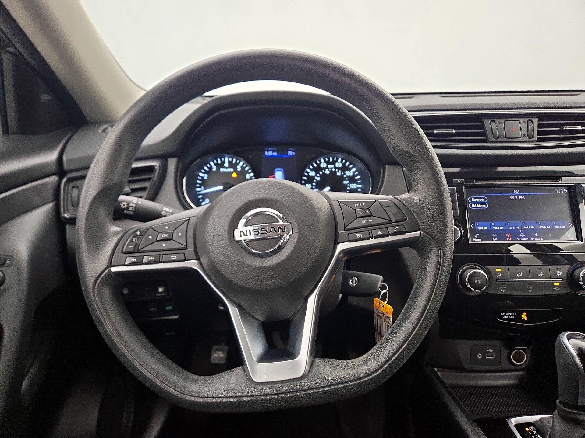 Thumbnail: 2020 Nissan Rogue - 10