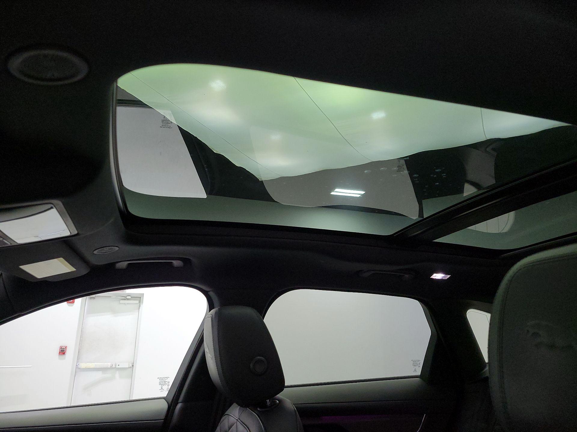 Thumbnail: 2022 Jaguar F-Pace - 20