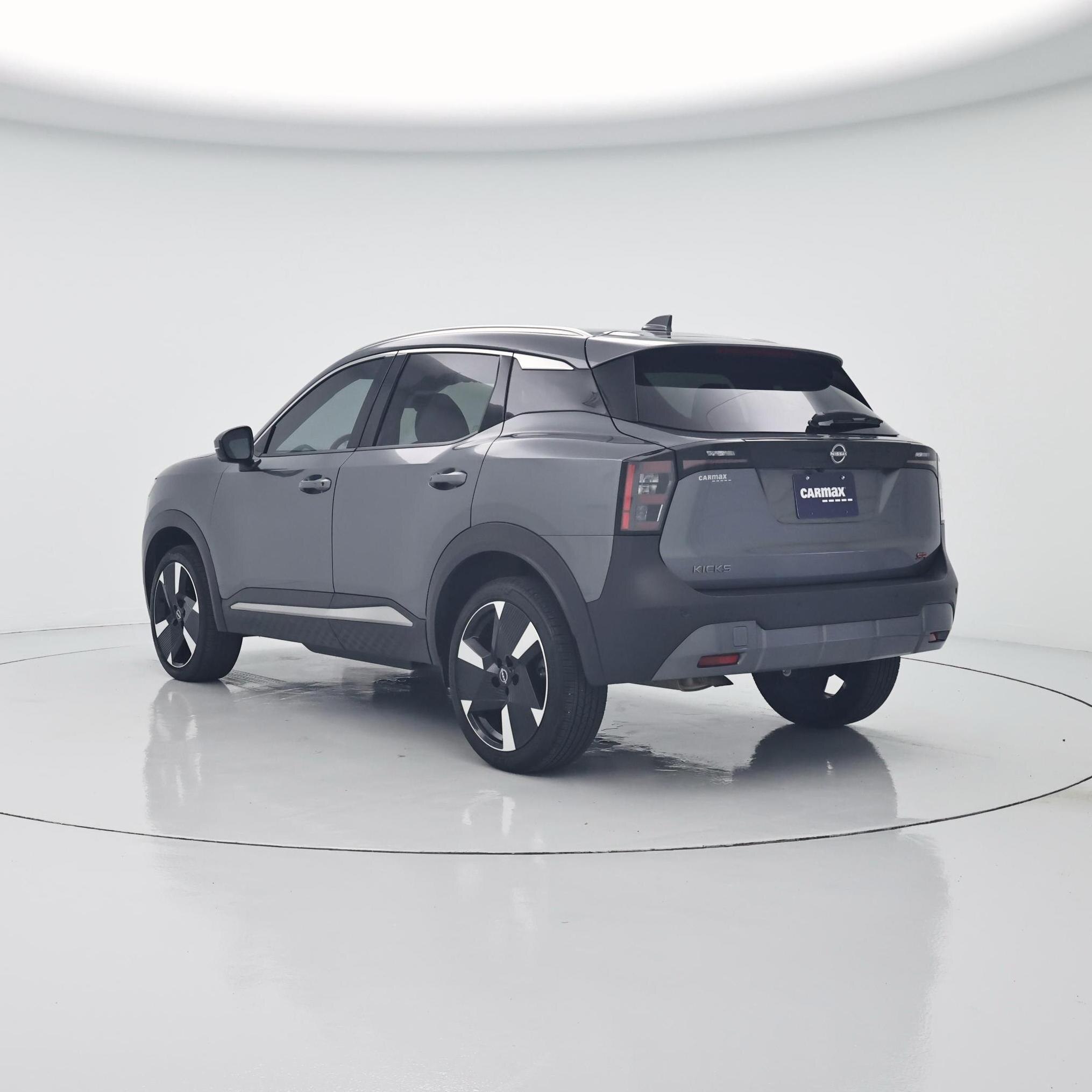 Thumbnail: 2025 Nissan Kicks - 2