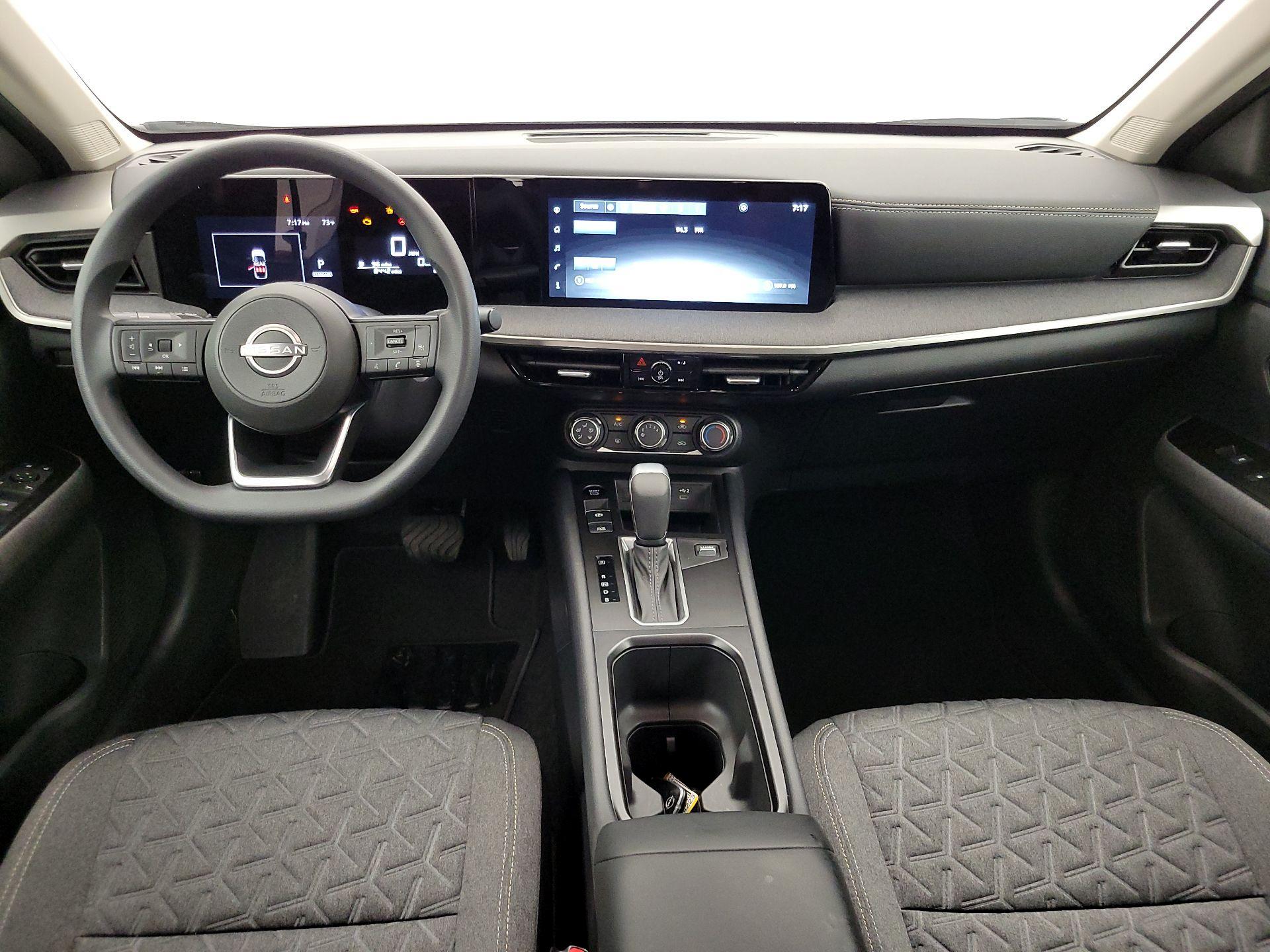 Thumbnail: 2025 Nissan Kicks - 9