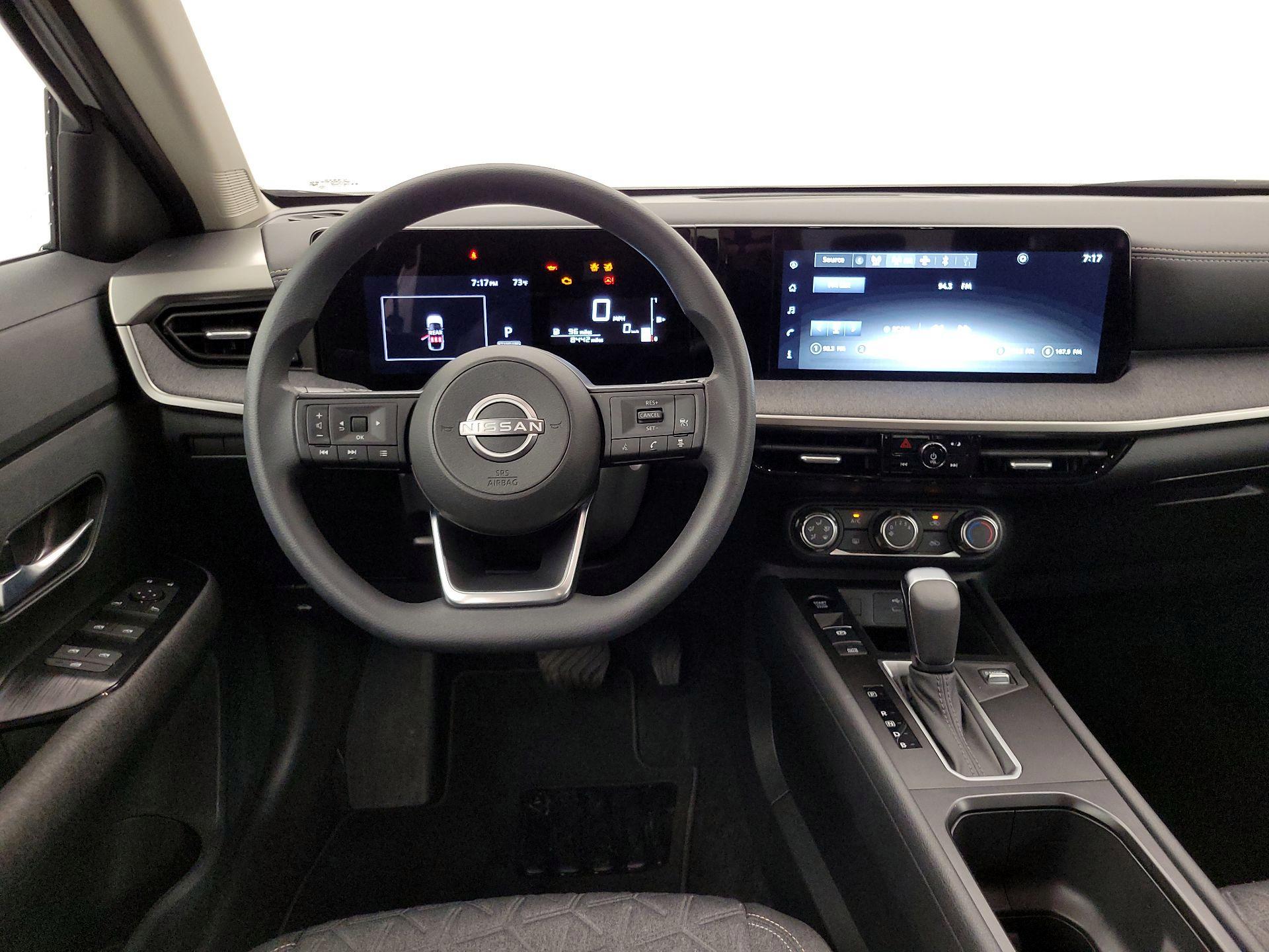 Thumbnail: 2025 Nissan Kicks - 10