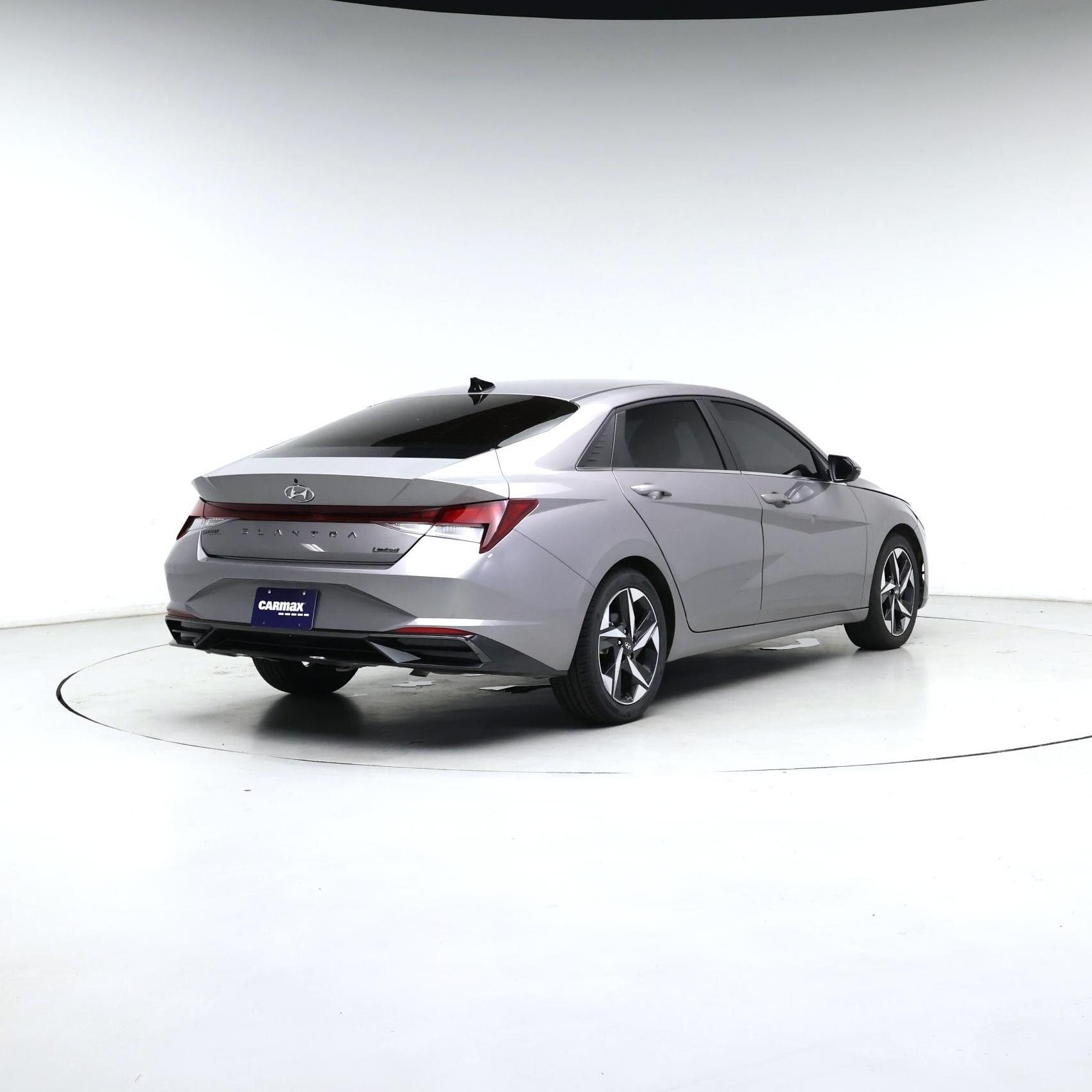 Thumbnail: 2023 Hyundai Elantra - 8
