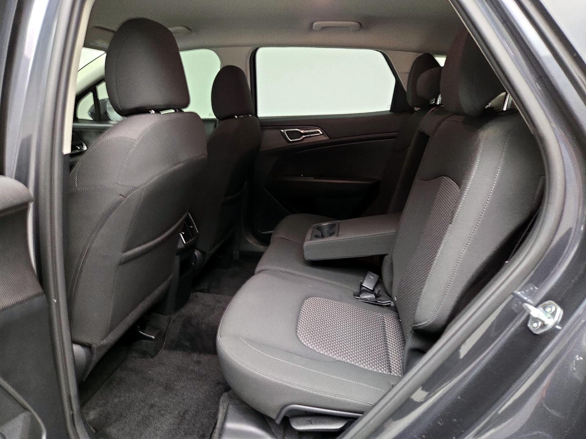 Thumbnail: 2023 Kia Sportage - 19