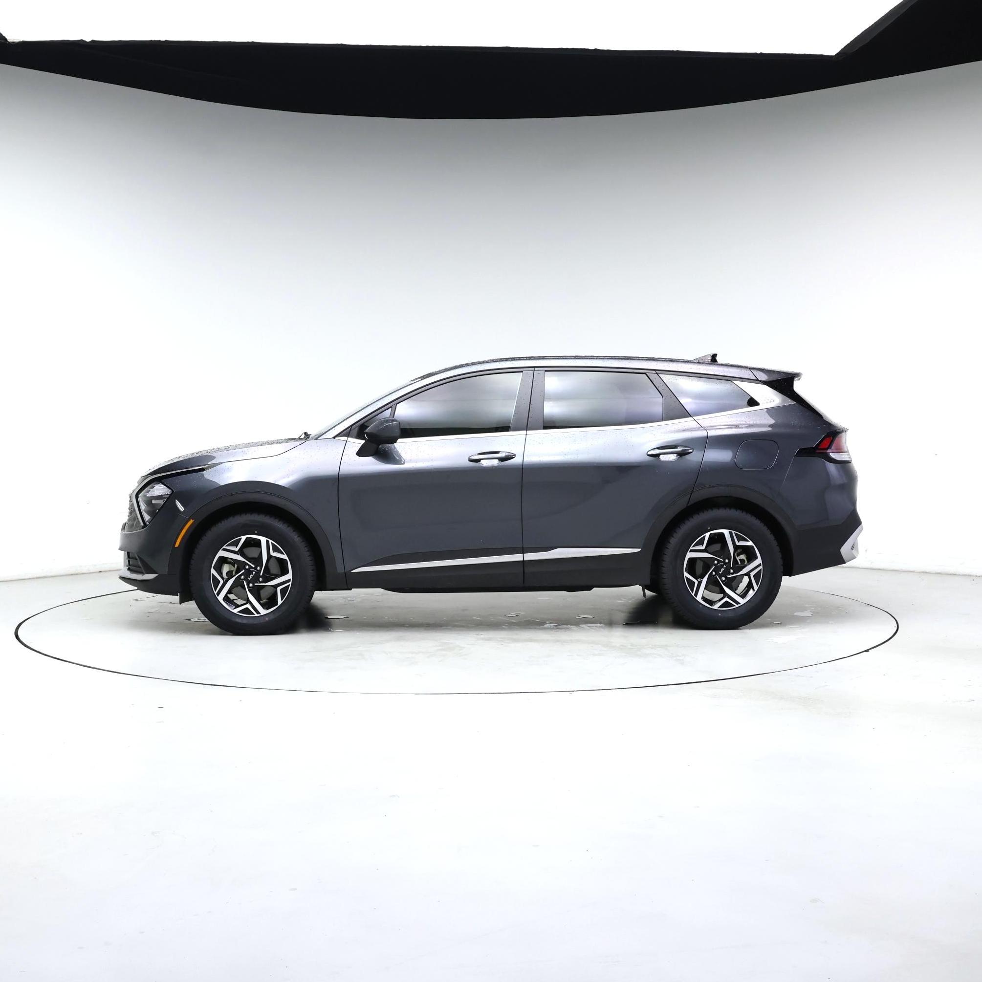 Thumbnail: 2023 Kia Sportage - 3