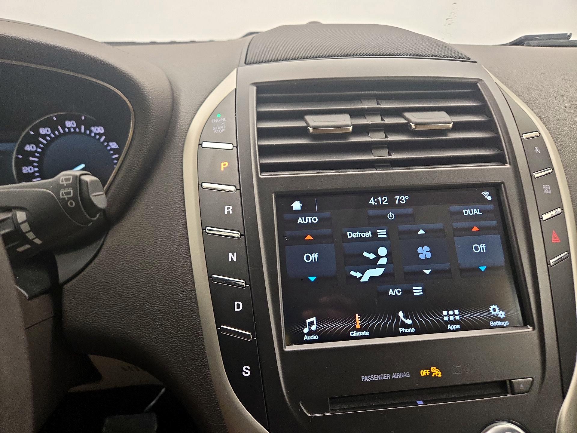 Thumbnail: 2018 Lincoln MKC - 17