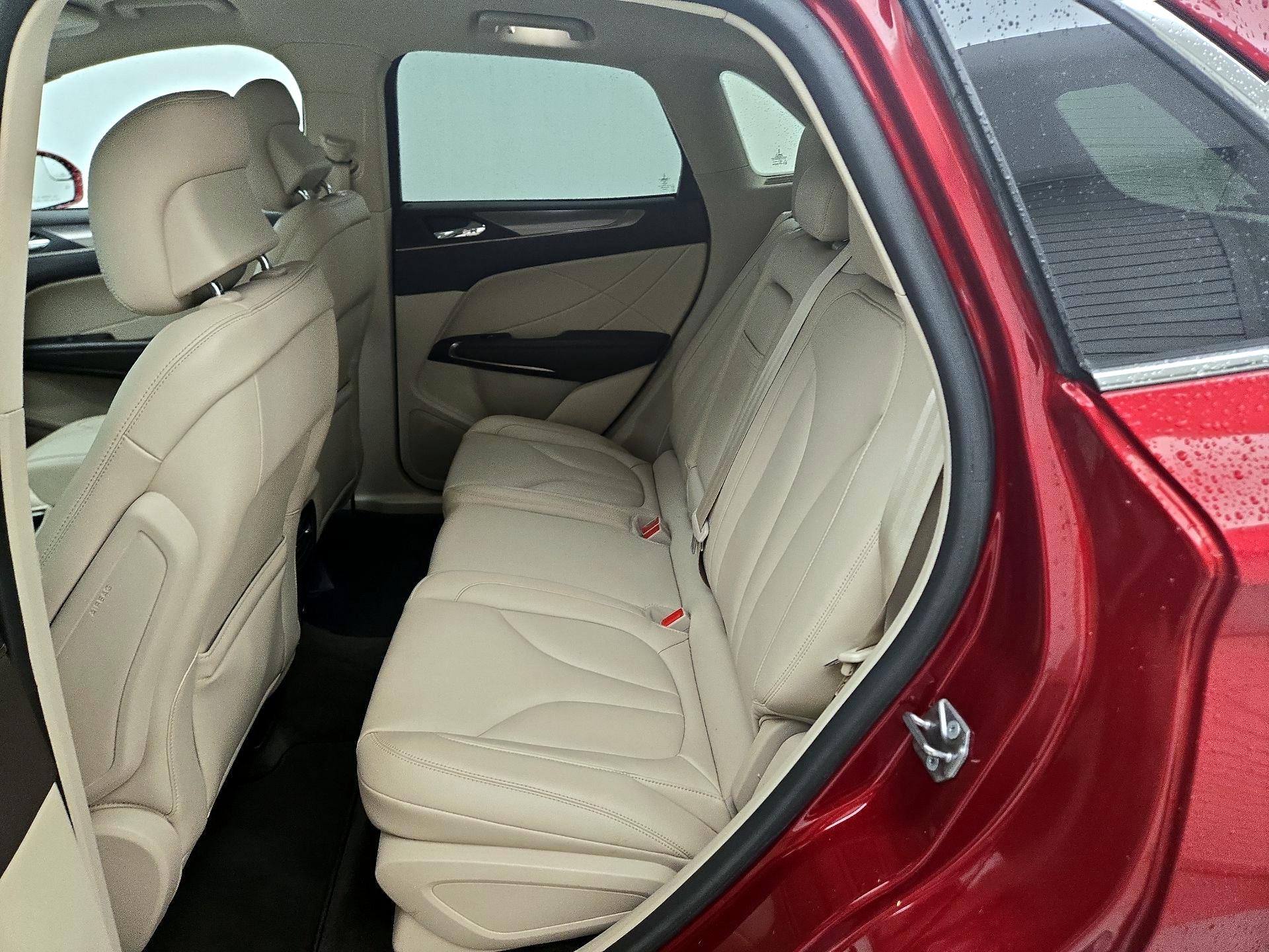 Thumbnail: 2018 Lincoln MKC - 19