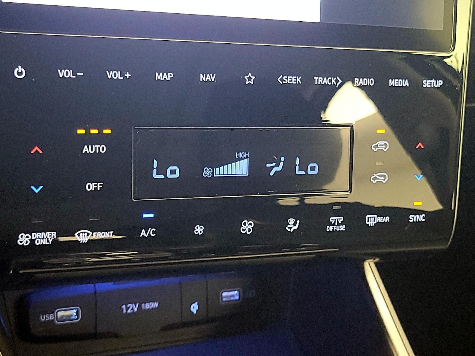2022 Hyundai Tucson Limited - Photo 18