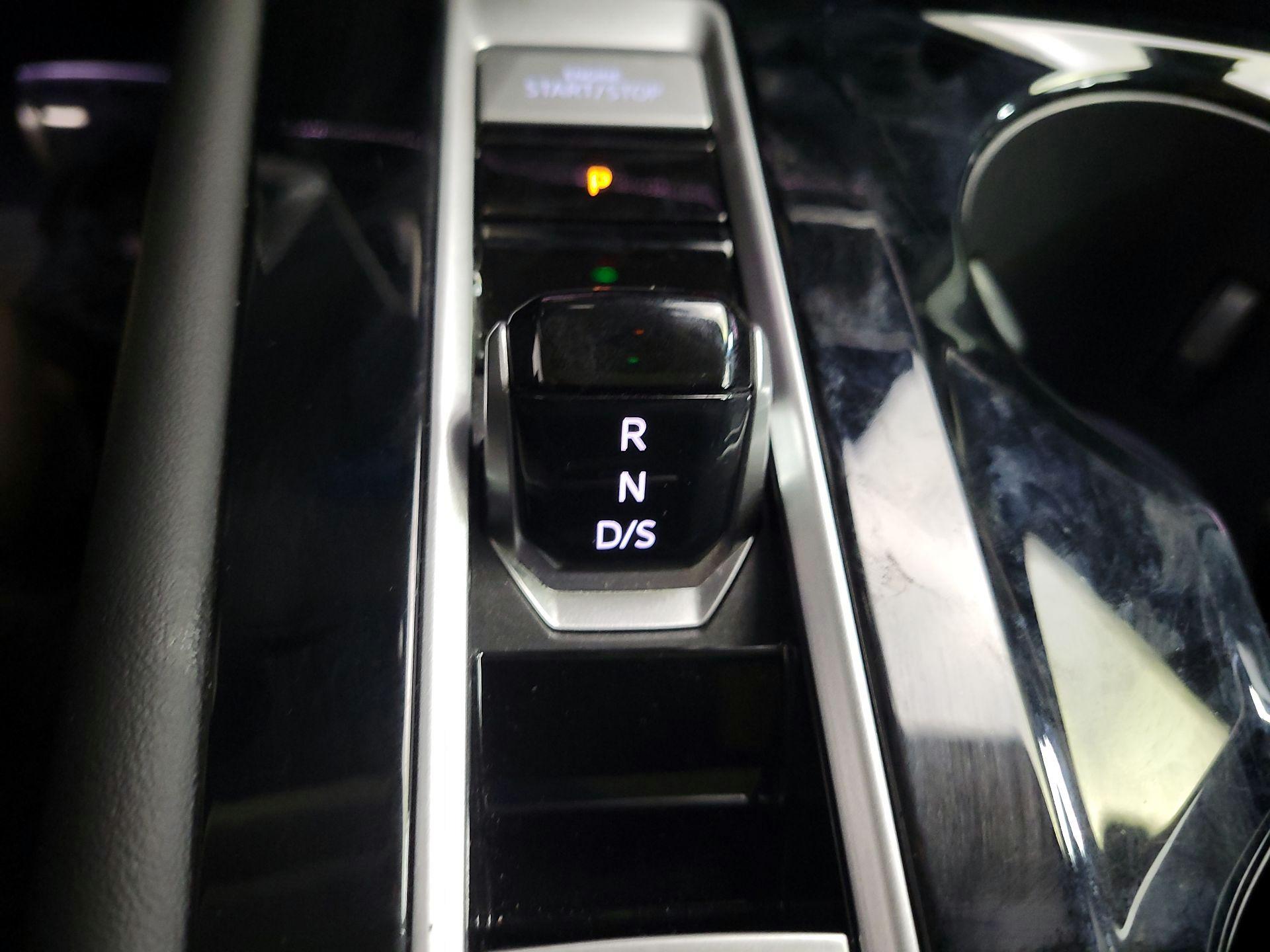 Thumbnail: 2026 Volkswagen Atlas - 17