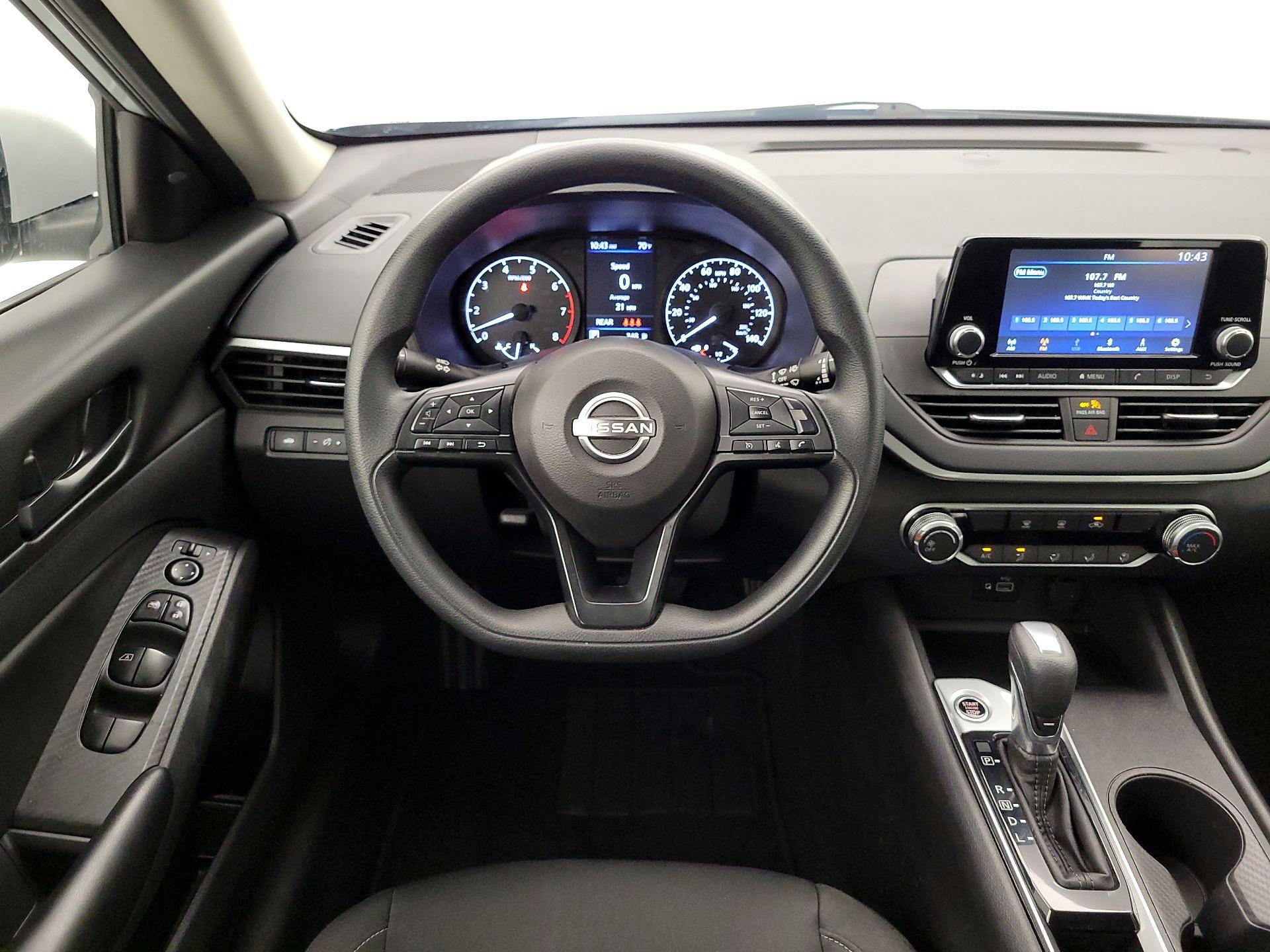 Thumbnail: 2023 Nissan Altima - 10