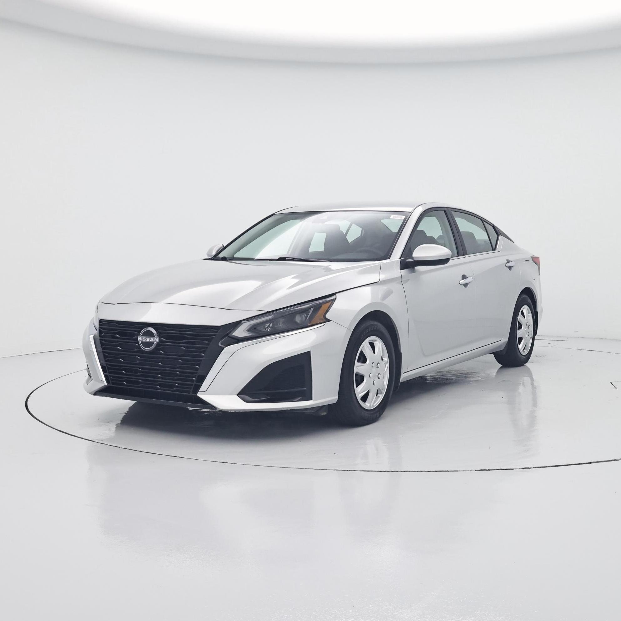 Thumbnail: 2023 Nissan Altima - 4