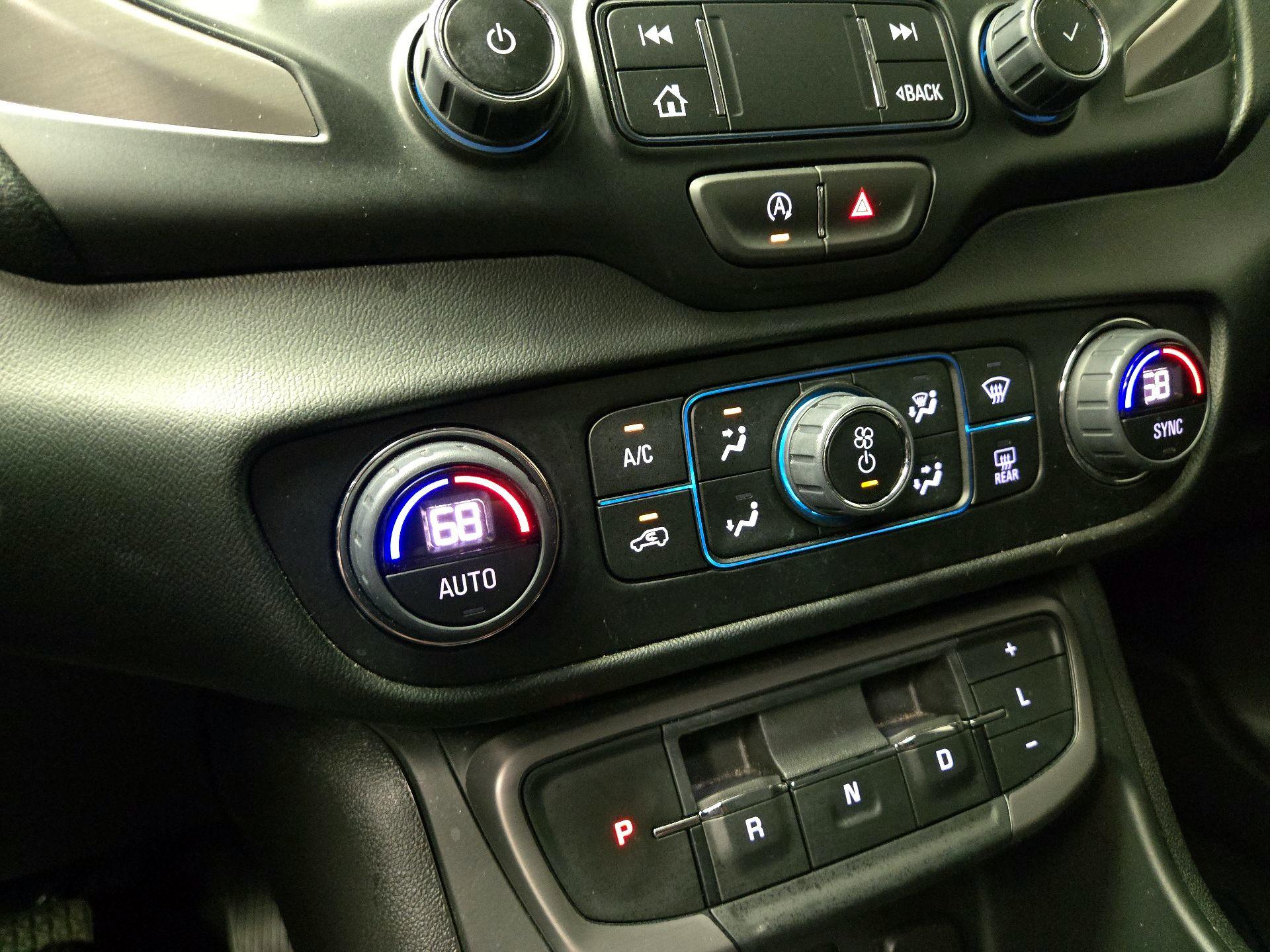 Thumbnail: 2024 GMC Terrain - 16