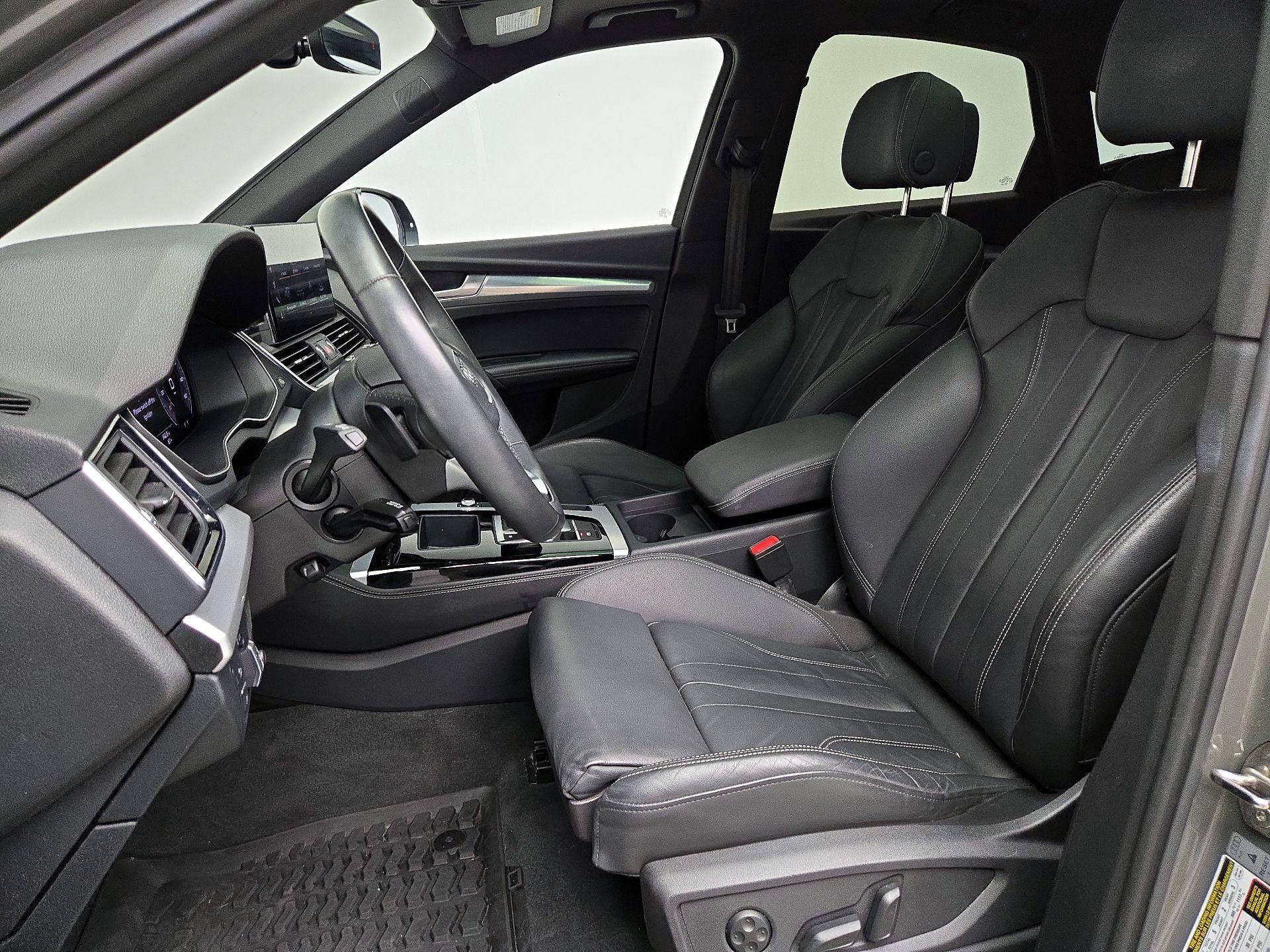Thumbnail: 2023 Audi Q5 - 11