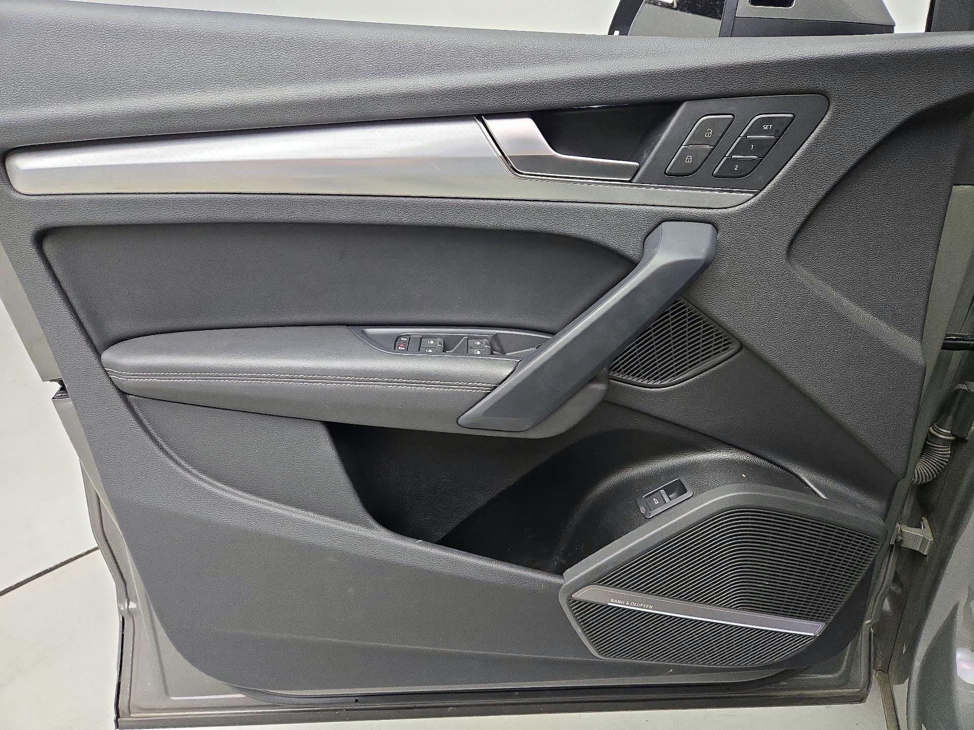Thumbnail: 2023 Audi Q5 - 12