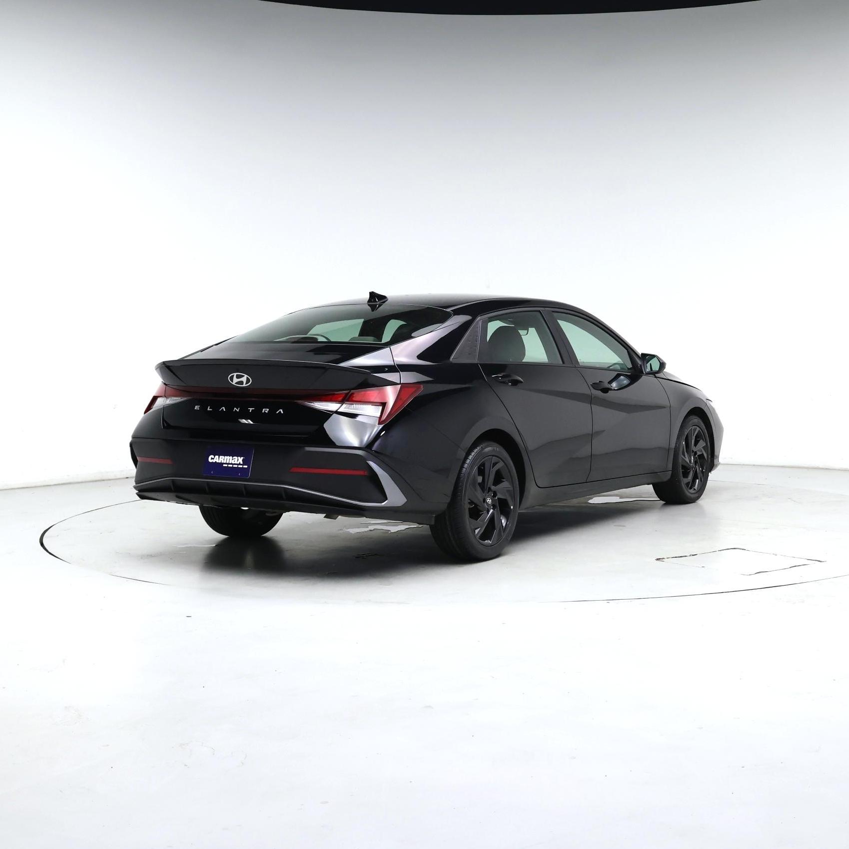 Thumbnail: 2026 Hyundai Elantra - 8
