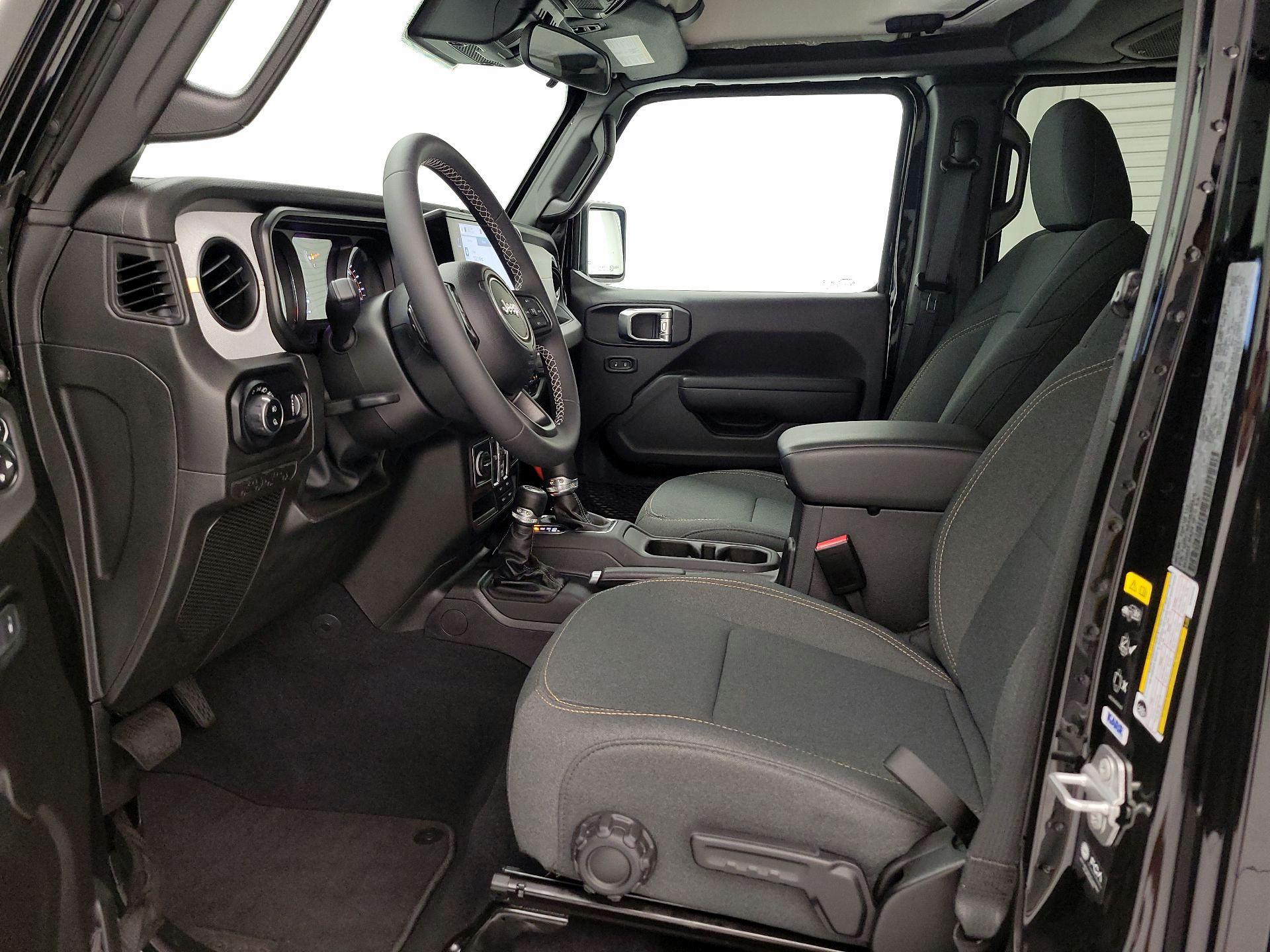 Thumbnail: 2025 Jeep Gladiator - 11