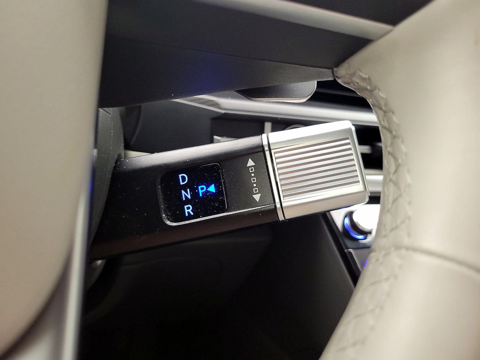 2025 Hyundai Santa Fe SEL - Photo 18