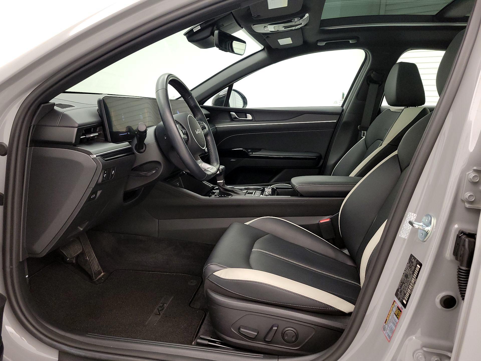 Thumbnail: 2026 Kia K5 - 11