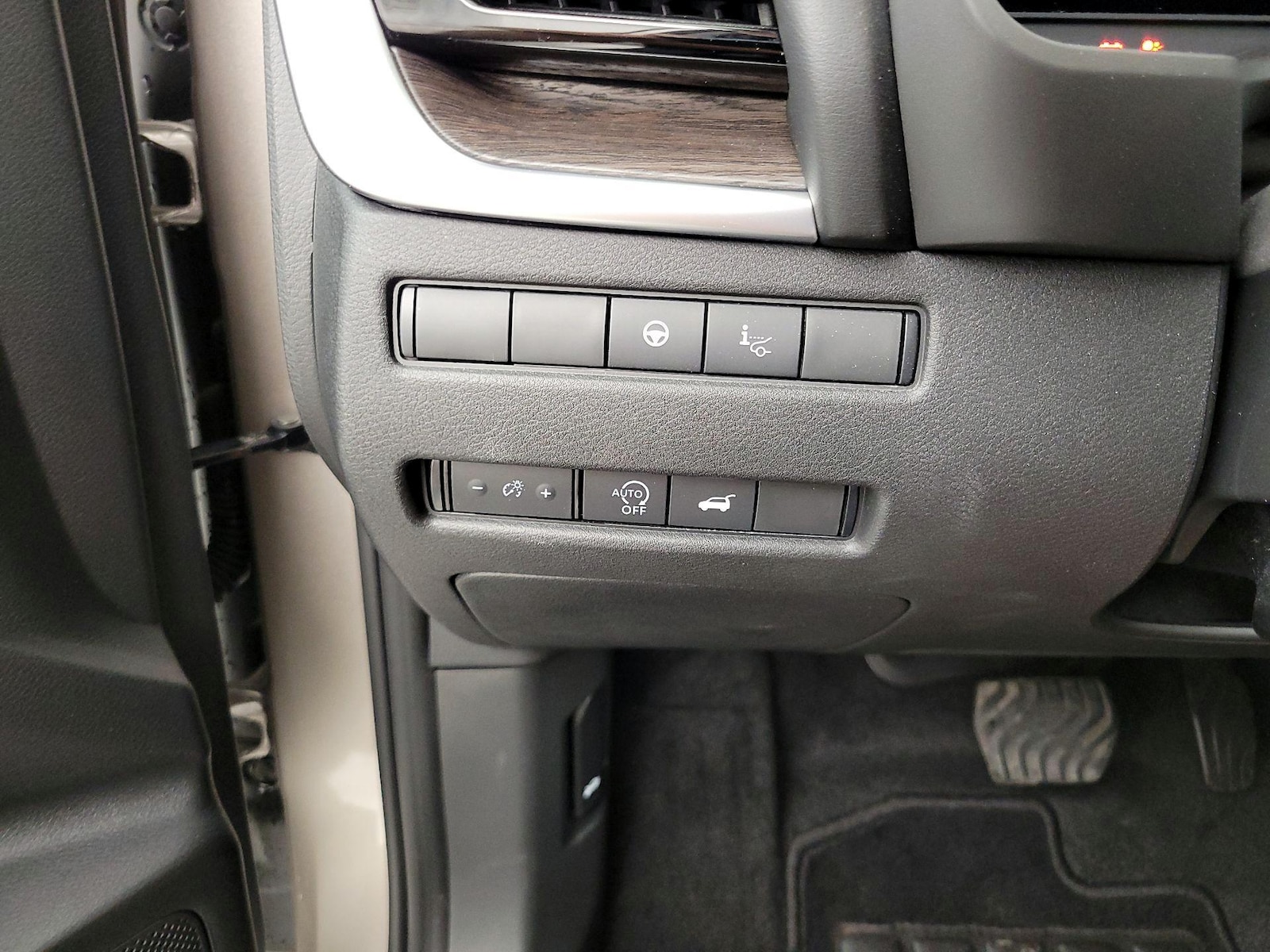2024 Nissan Rogue Platinum - Photo 14