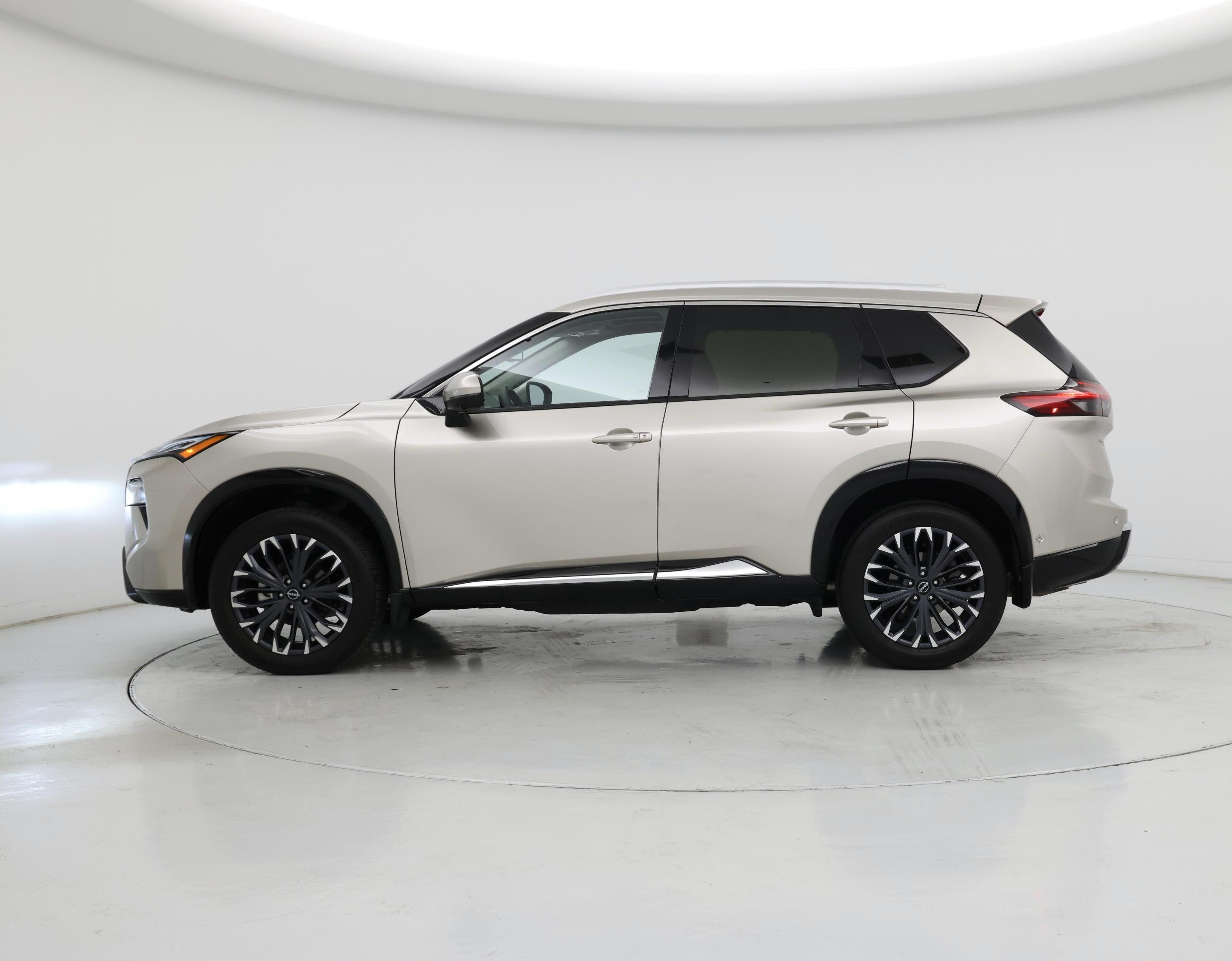 Thumbnail: 2024 Nissan Rogue - 3